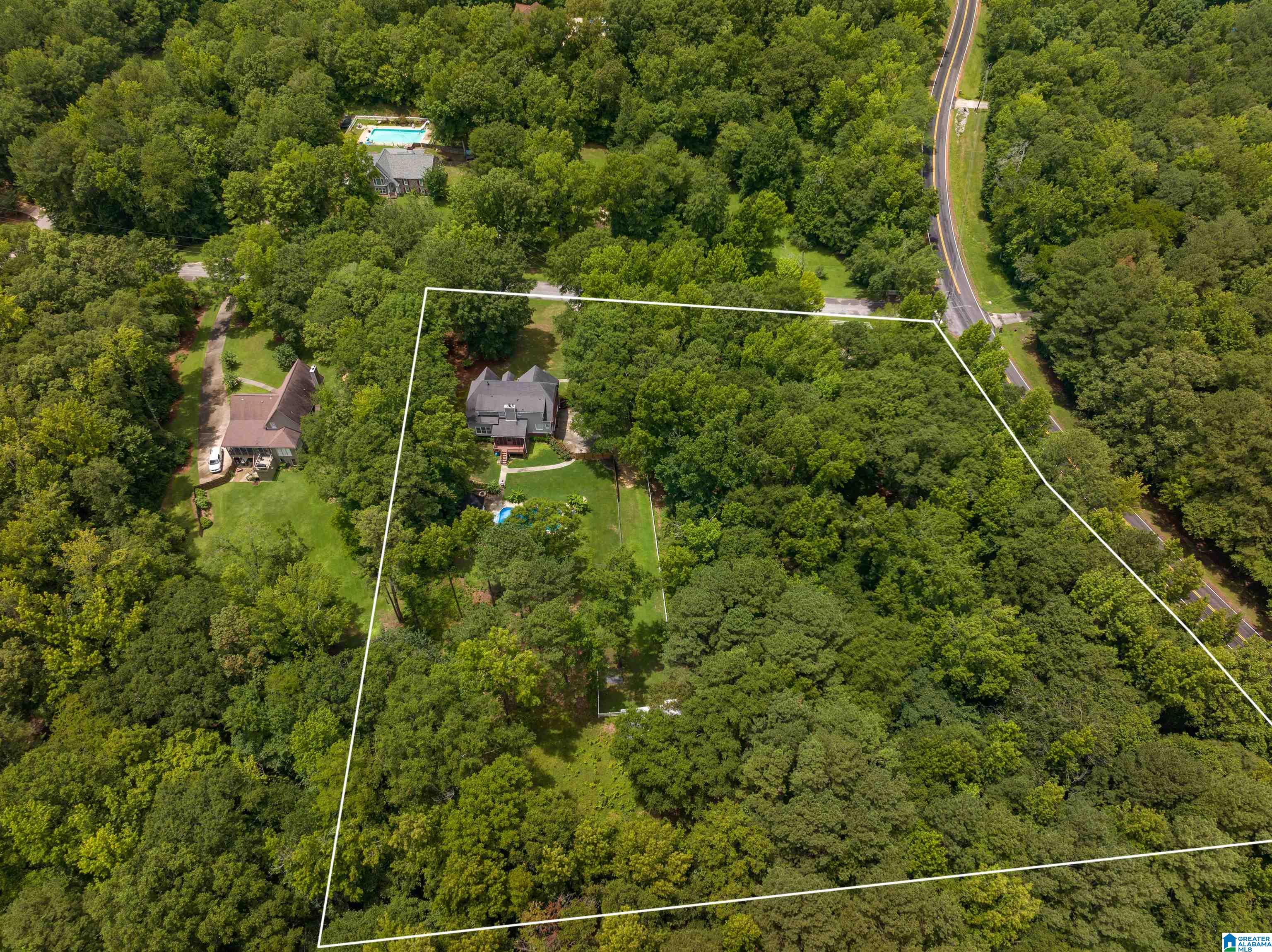 101 LAKEWOOD DRIVE