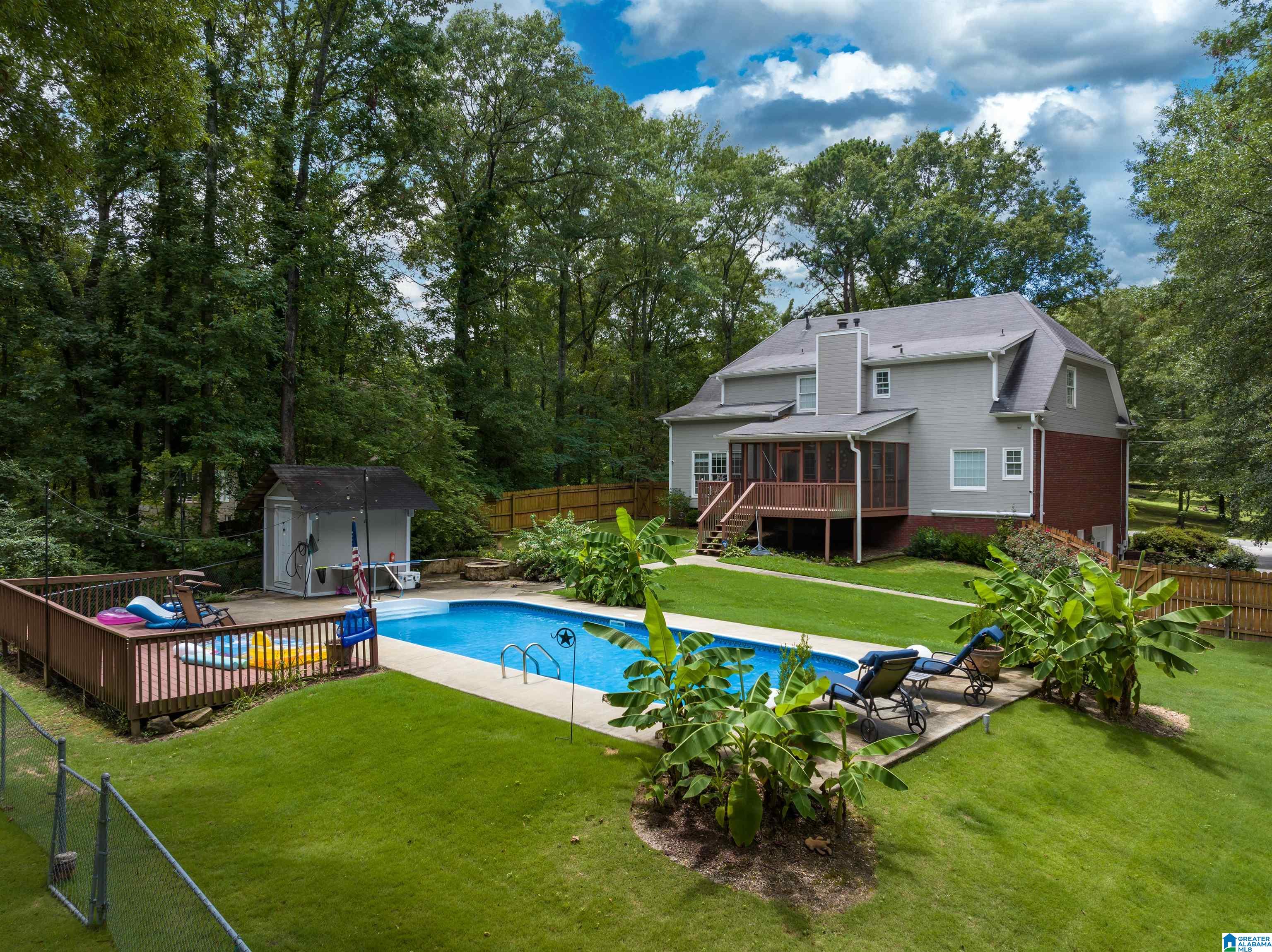 101 LAKEWOOD DRIVE