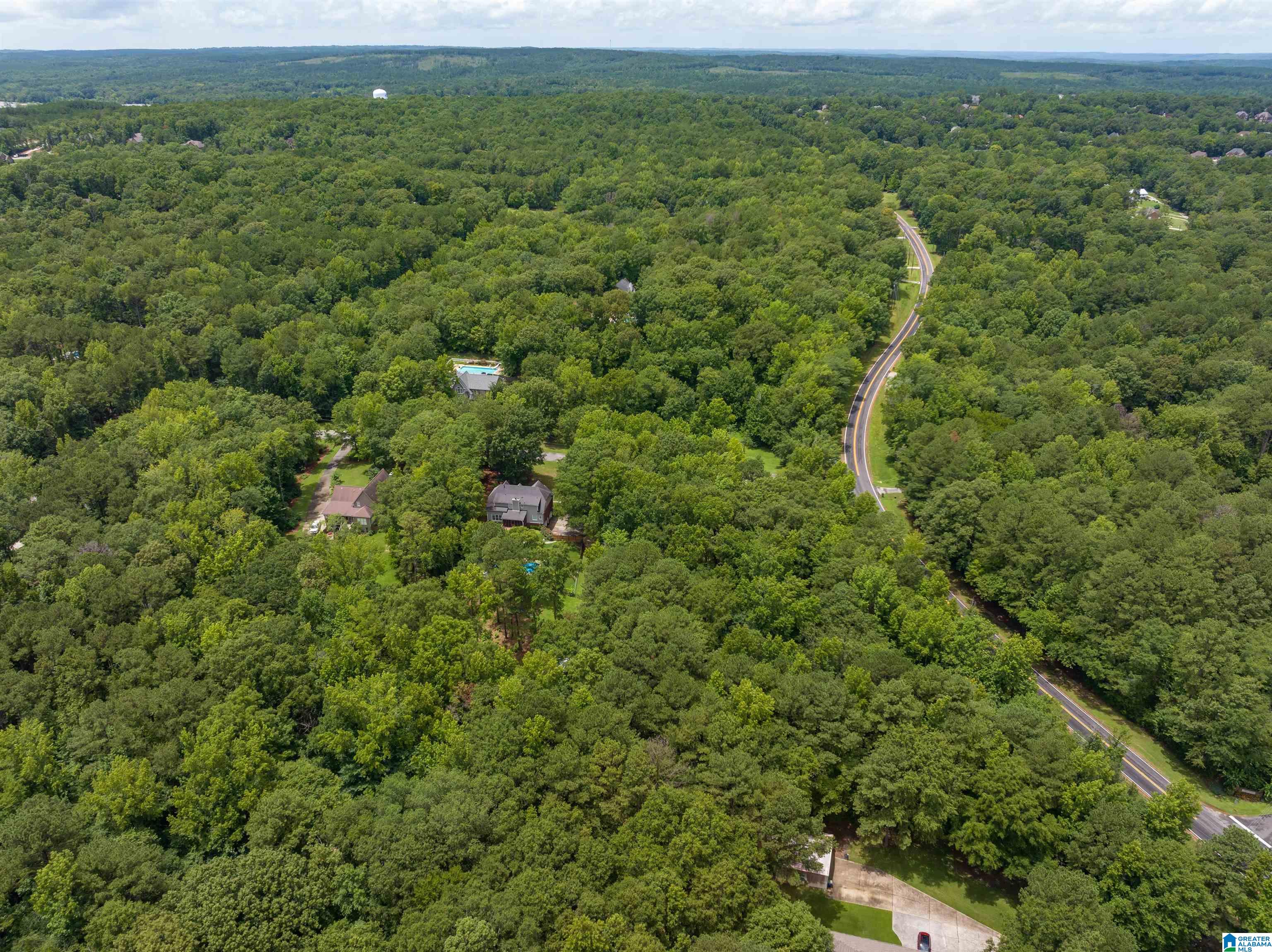 101 LAKEWOOD DRIVE