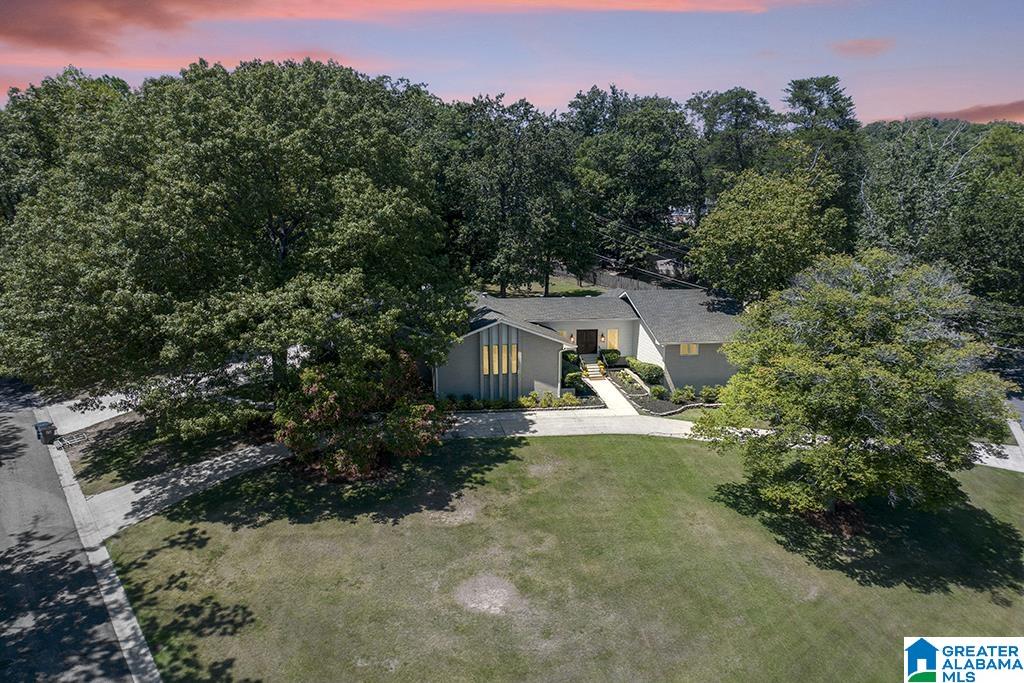 2601 CREEKVIEW DRIVE