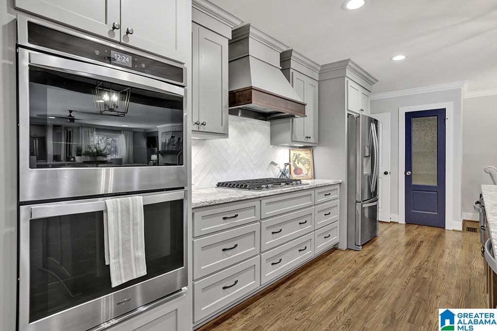 2601 CREEKVIEW DRIVE