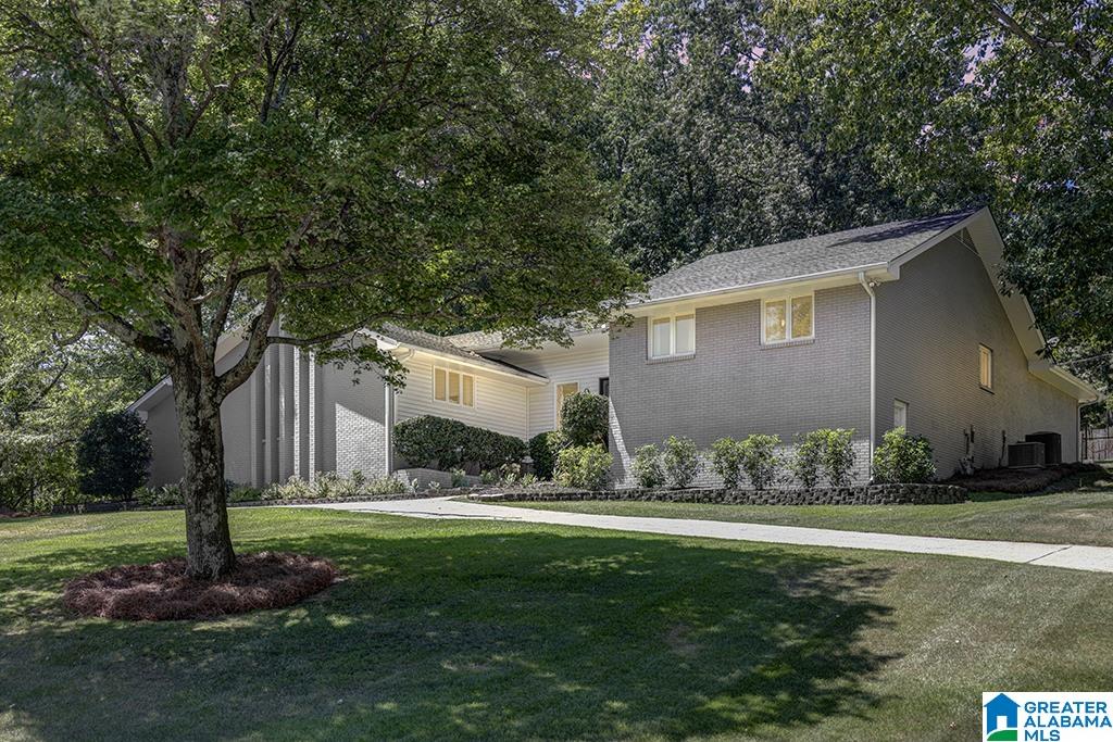 2601 CREEKVIEW DRIVE