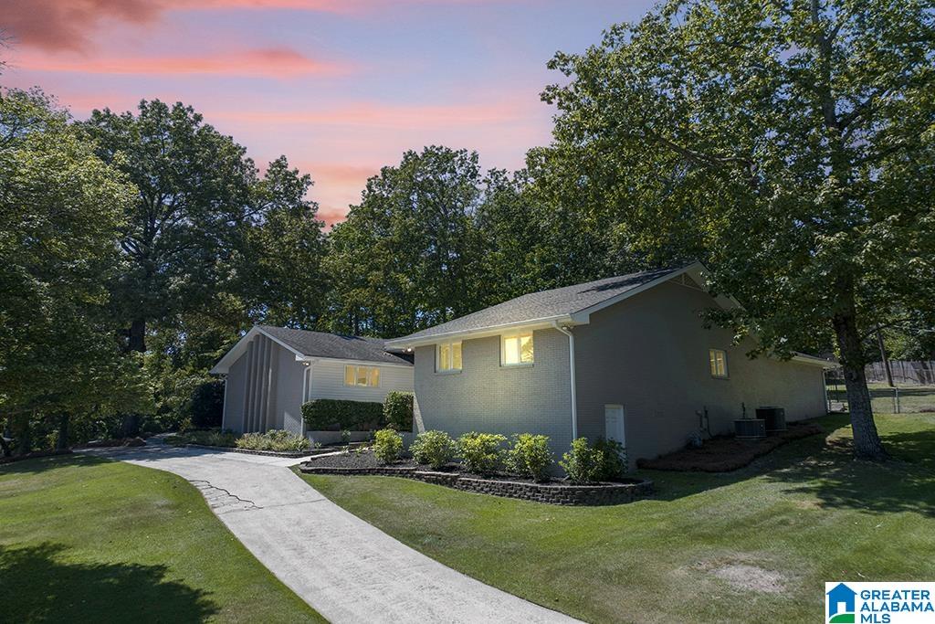 2601 CREEKVIEW DRIVE