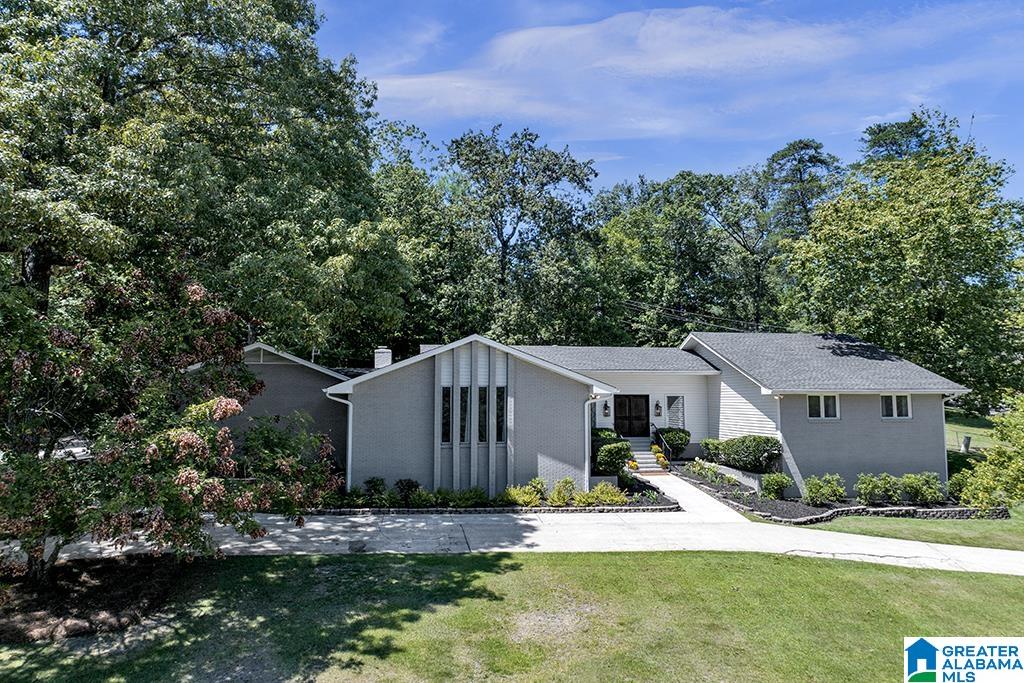 2601 CREEKVIEW DRIVE