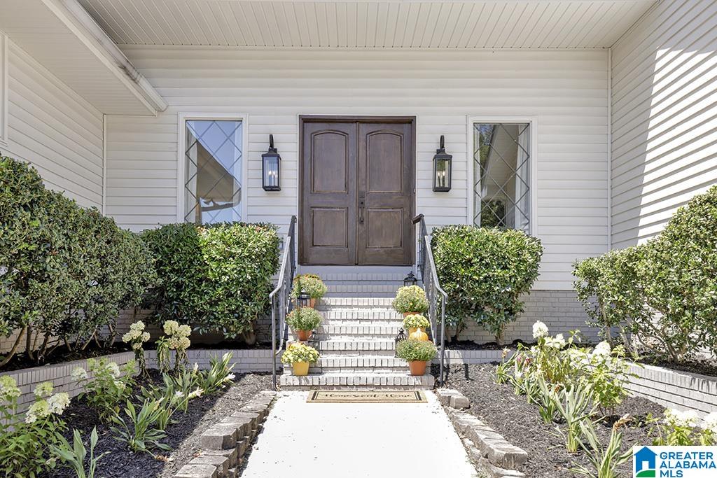 2601 CREEKVIEW DRIVE