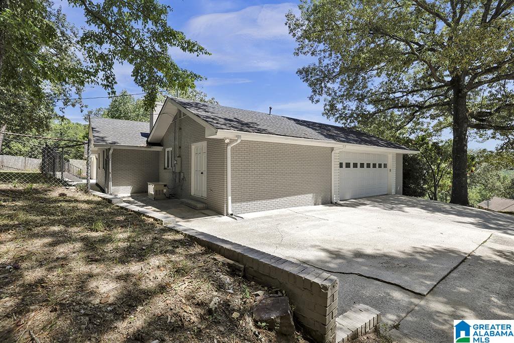 2601 CREEKVIEW DRIVE