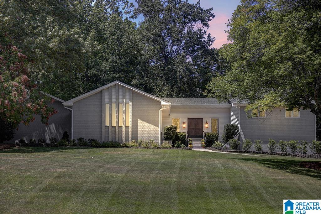 2601 CREEKVIEW DRIVE