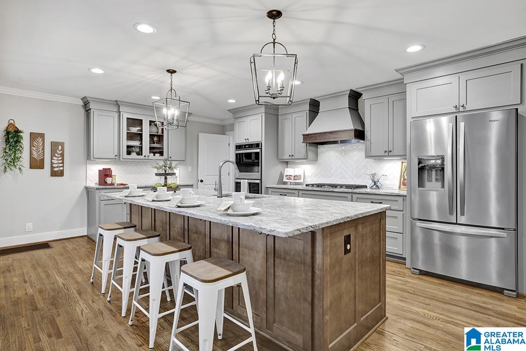 2601 CREEKVIEW DRIVE