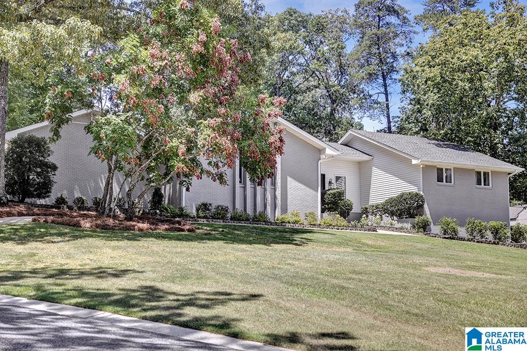 2601 CREEKVIEW DRIVE