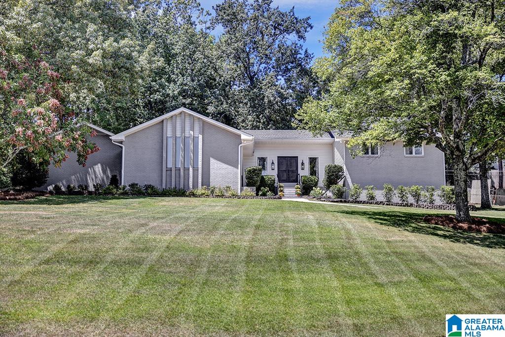 2601 CREEKVIEW DRIVE