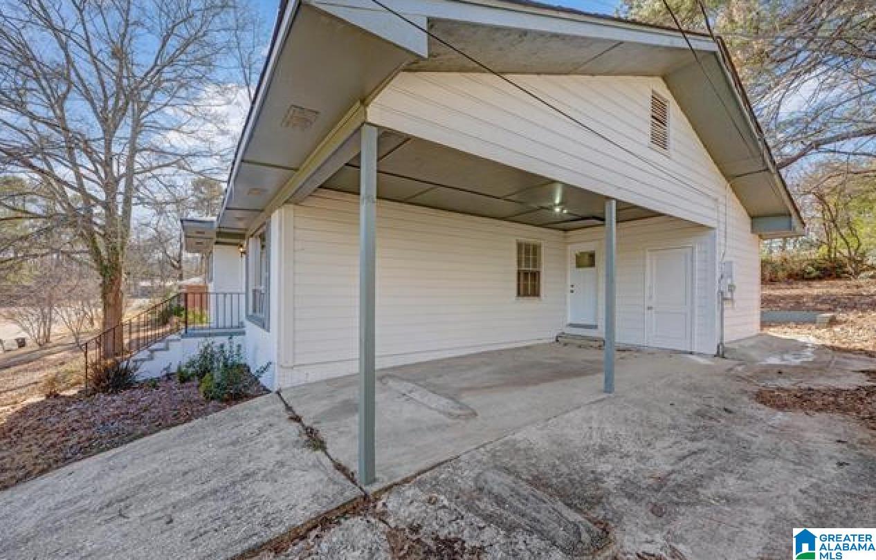 636 GRAVLEE LANE