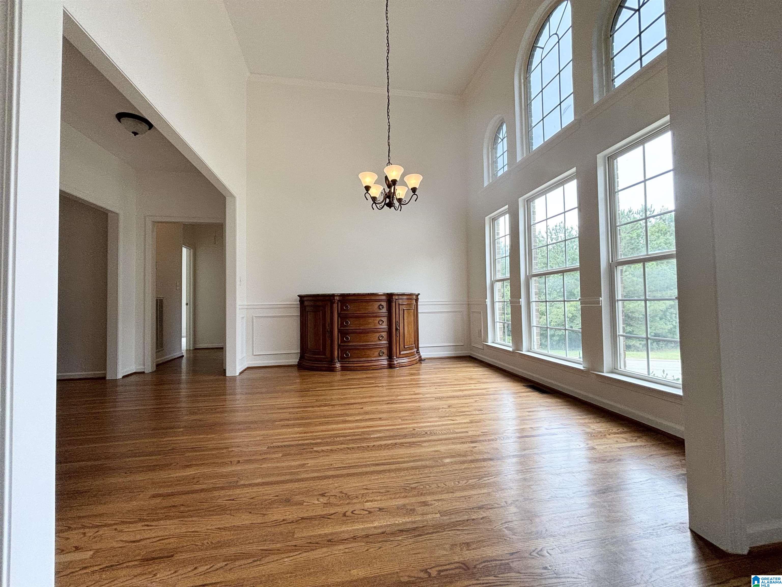 601 EMERALD TRACE