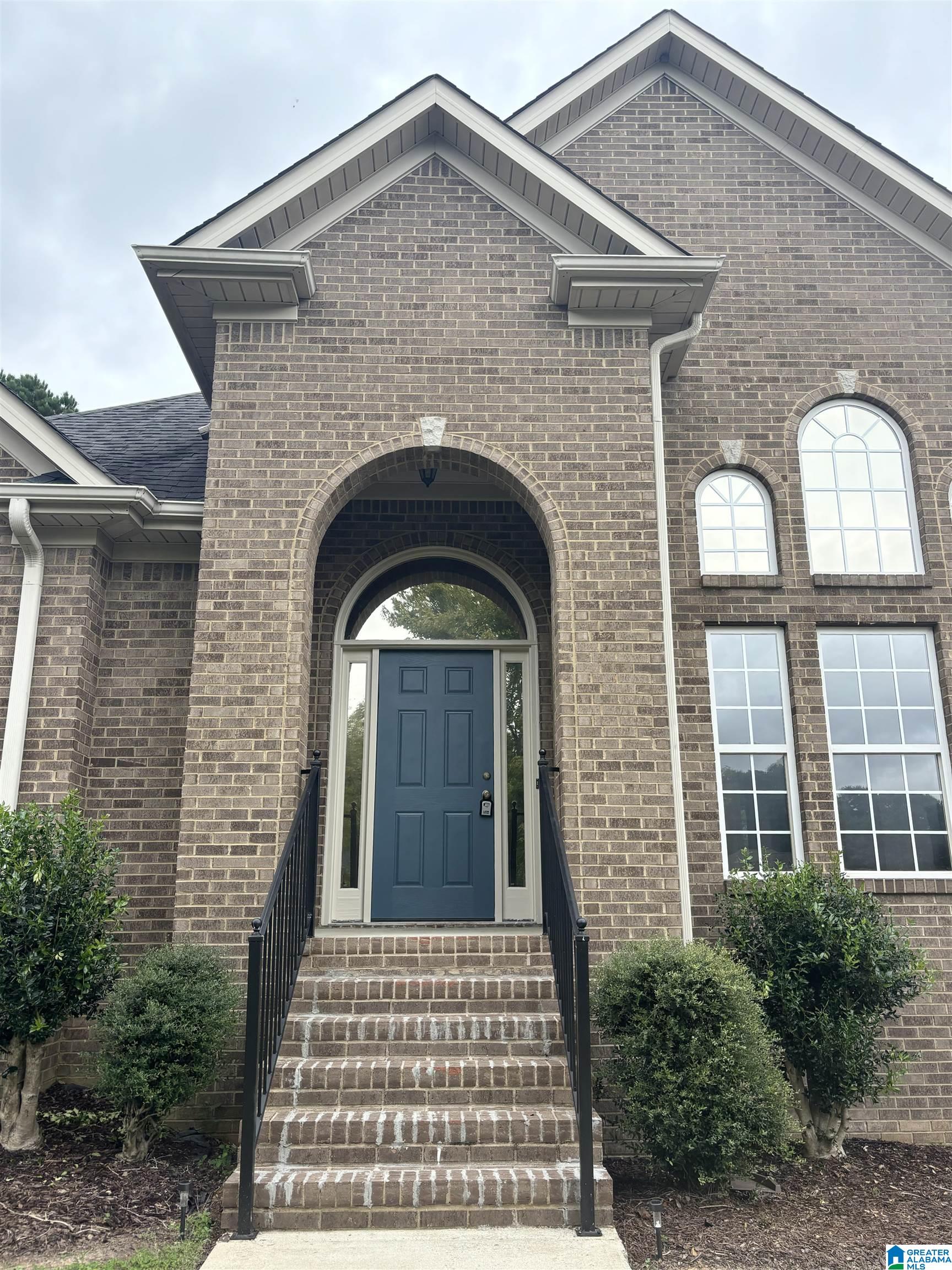 601 EMERALD TRACE