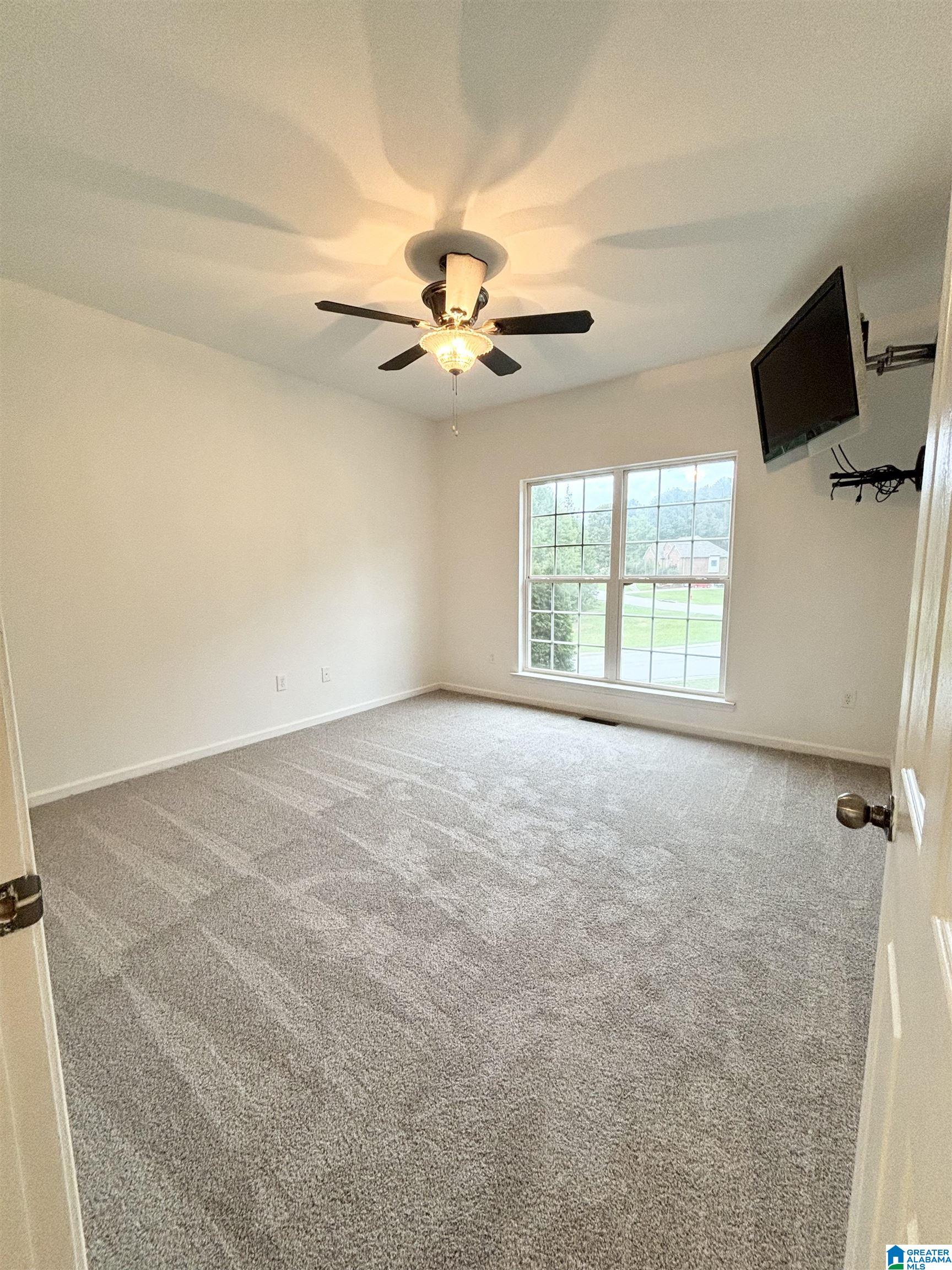 601 EMERALD TRACE