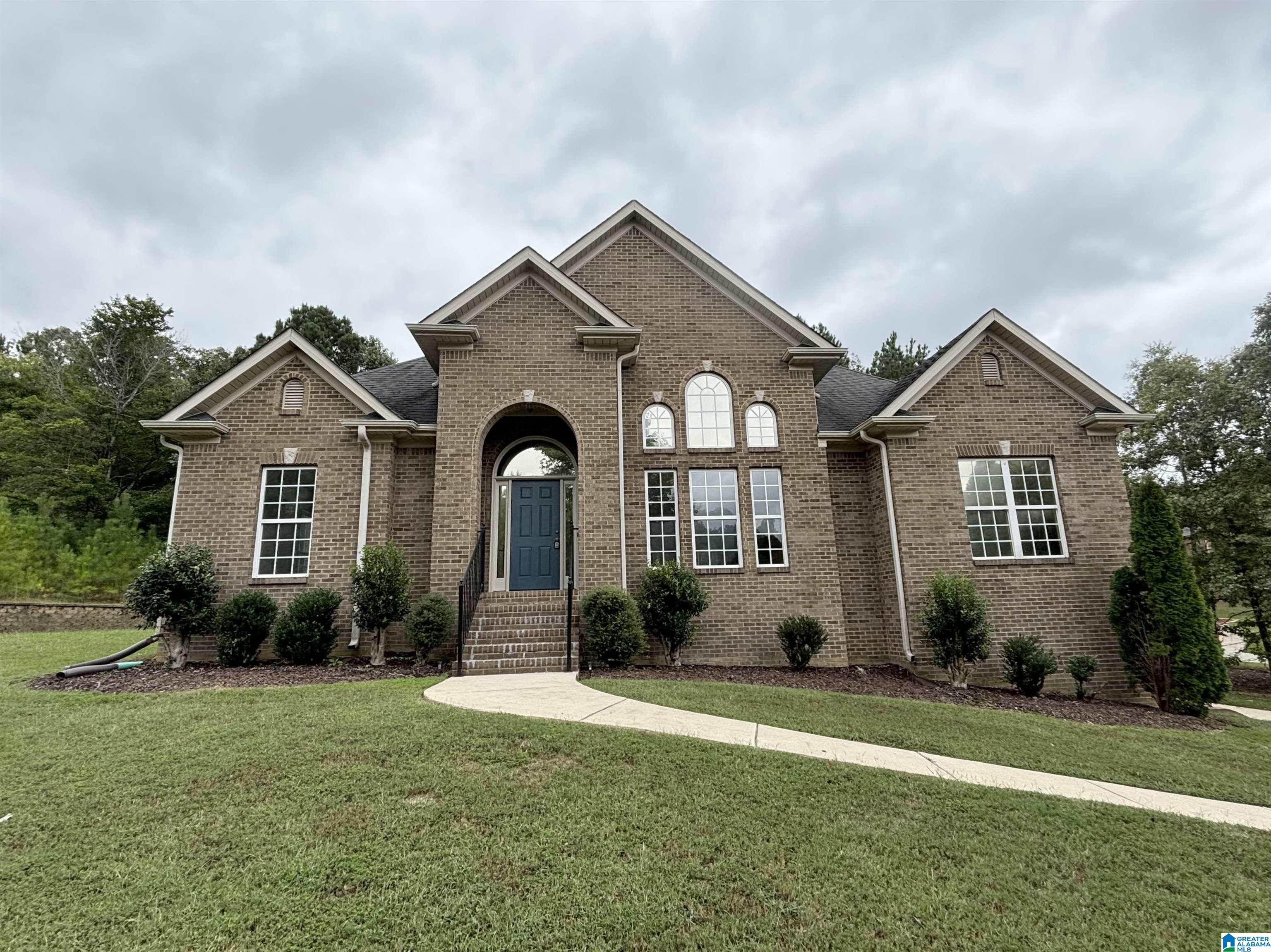 601 EMERALD TRACE