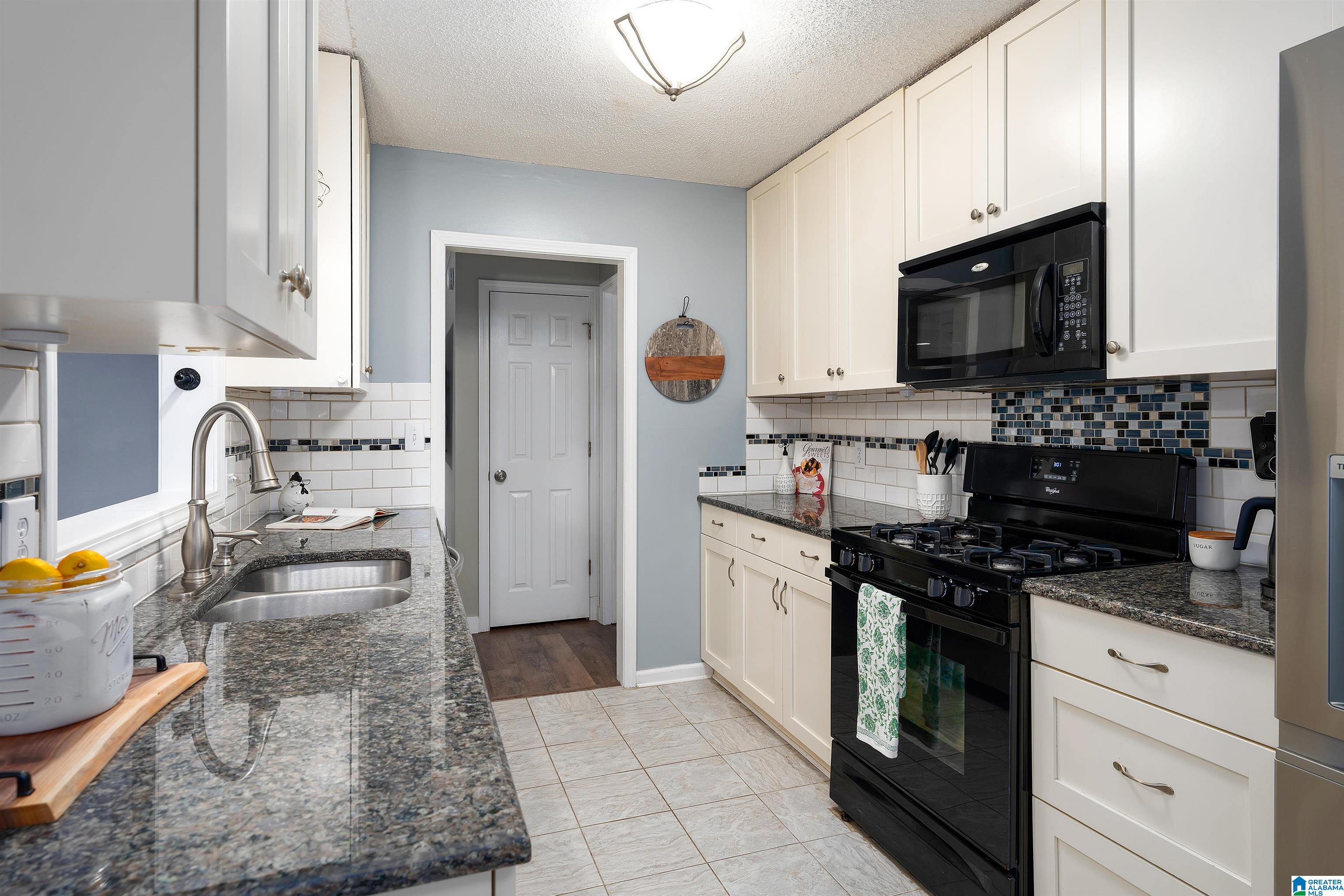 1520 TIMBER DRIVE