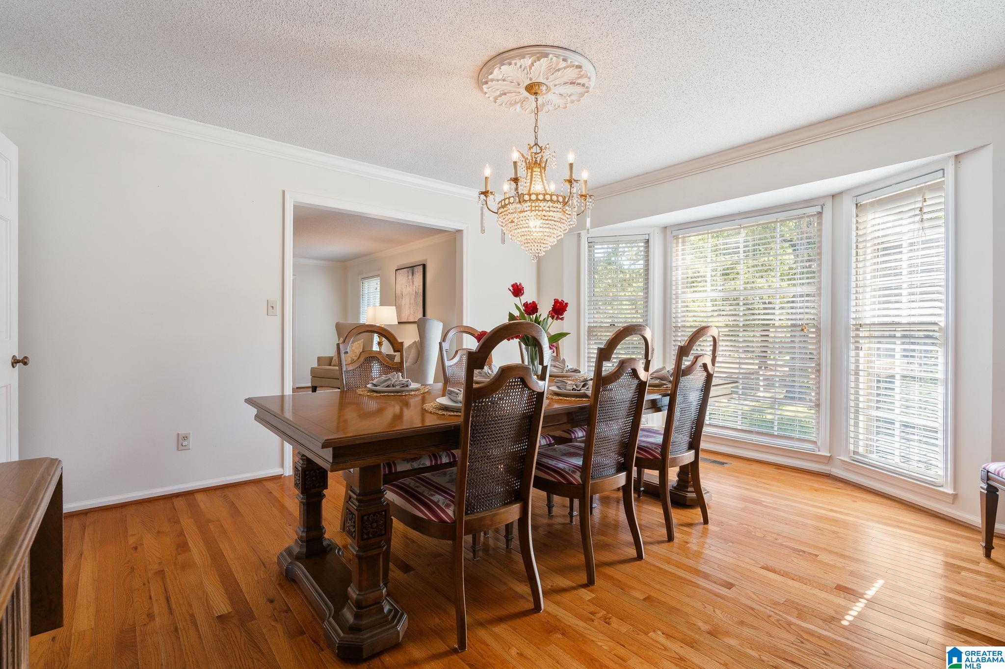 3525 MEADOW BROOK CIRCLE