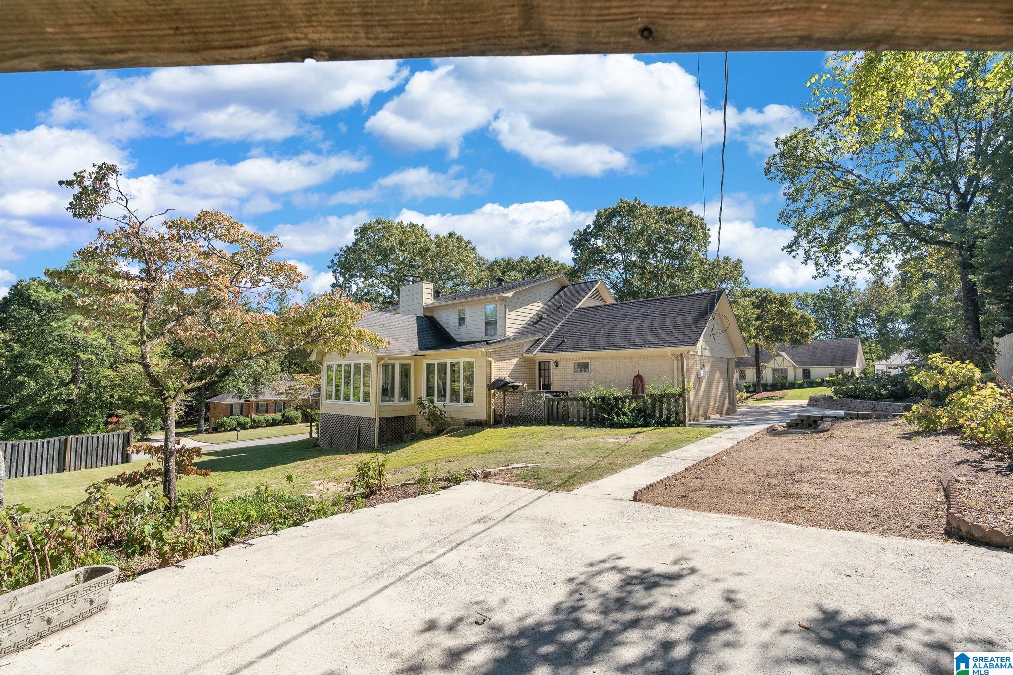 3525 MEADOW BROOK CIRCLE