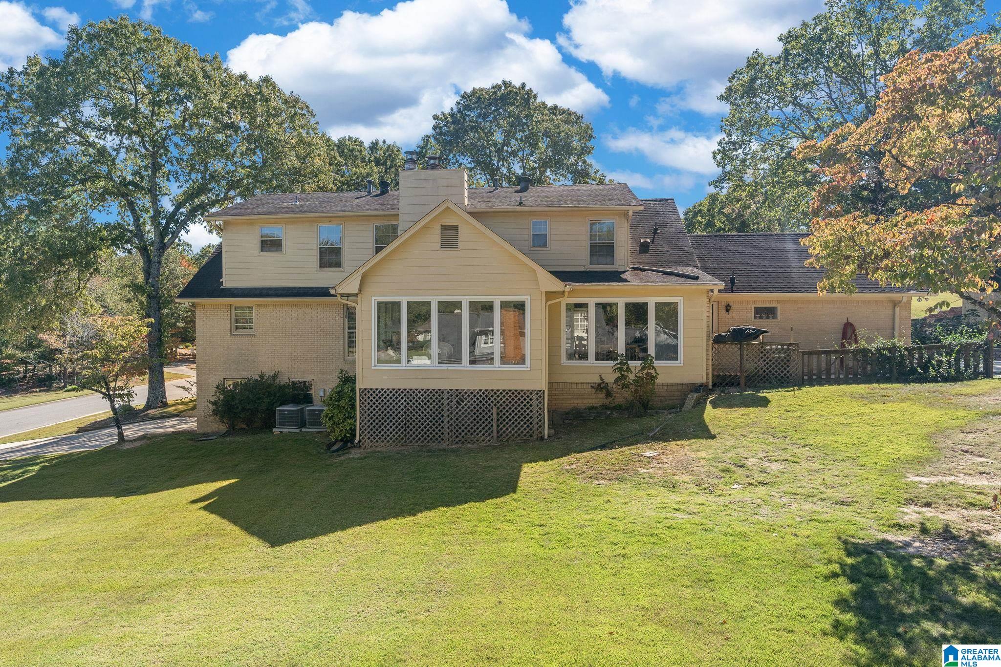 3525 MEADOW BROOK CIRCLE