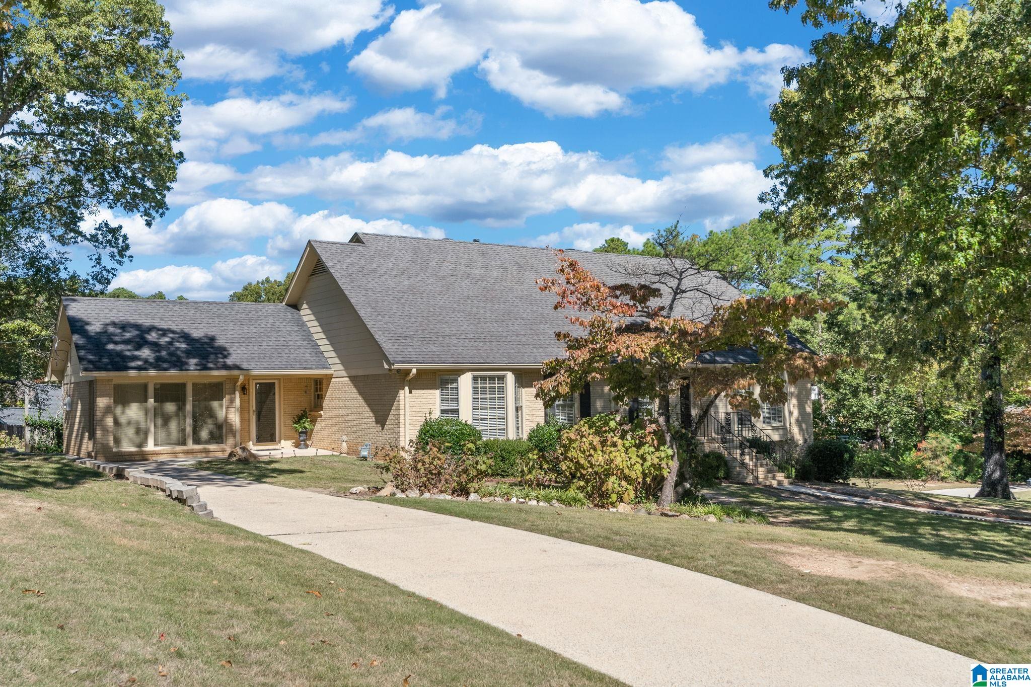 3525 MEADOW BROOK CIRCLE