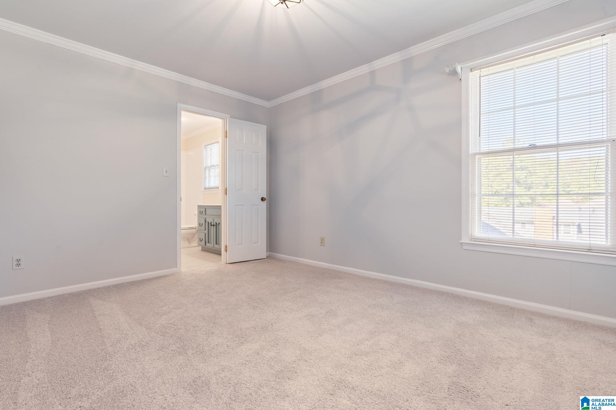 3525 MEADOW BROOK CIRCLE