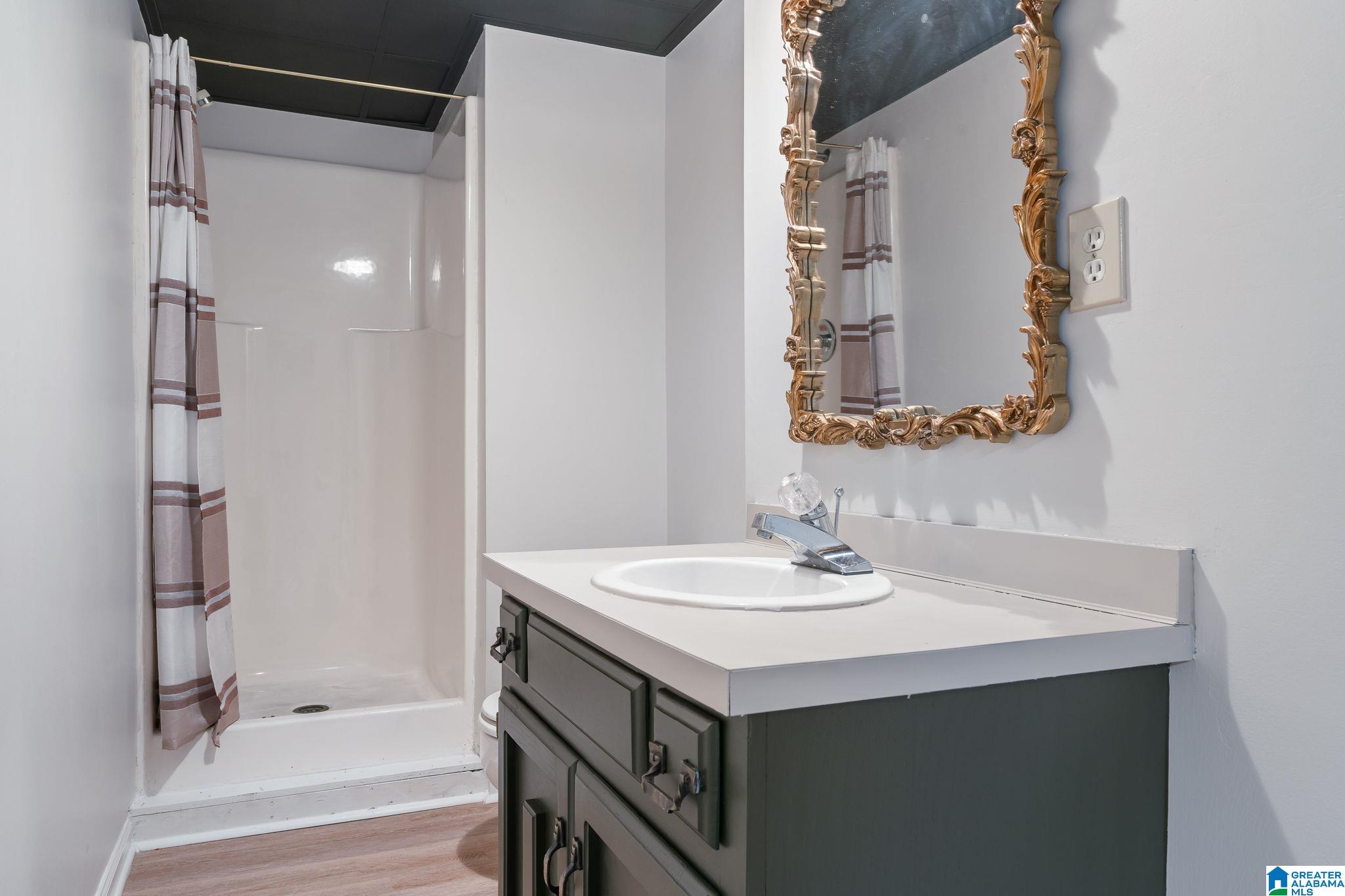 3525 MEADOW BROOK CIRCLE