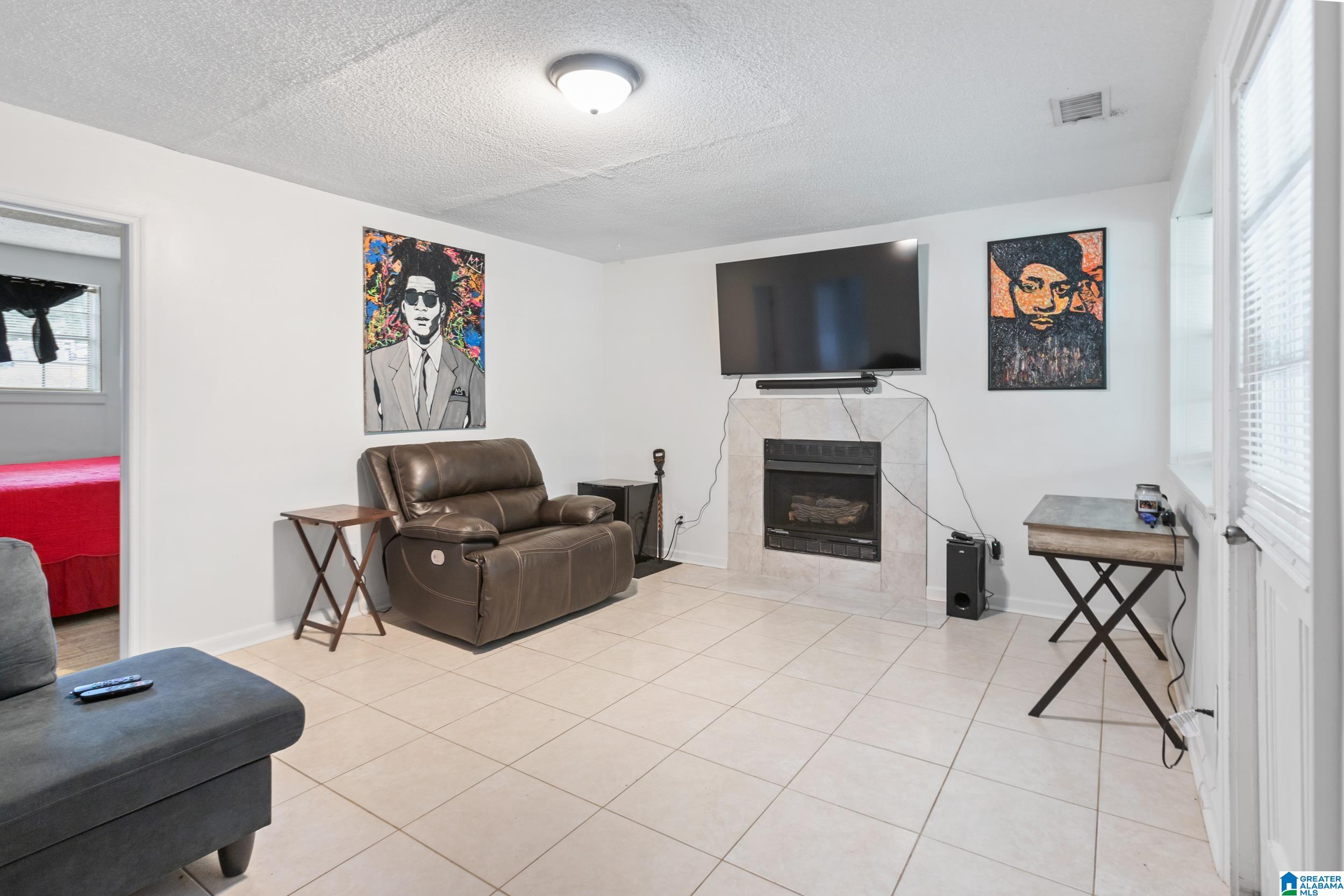 801 FRONTIER DRIVE