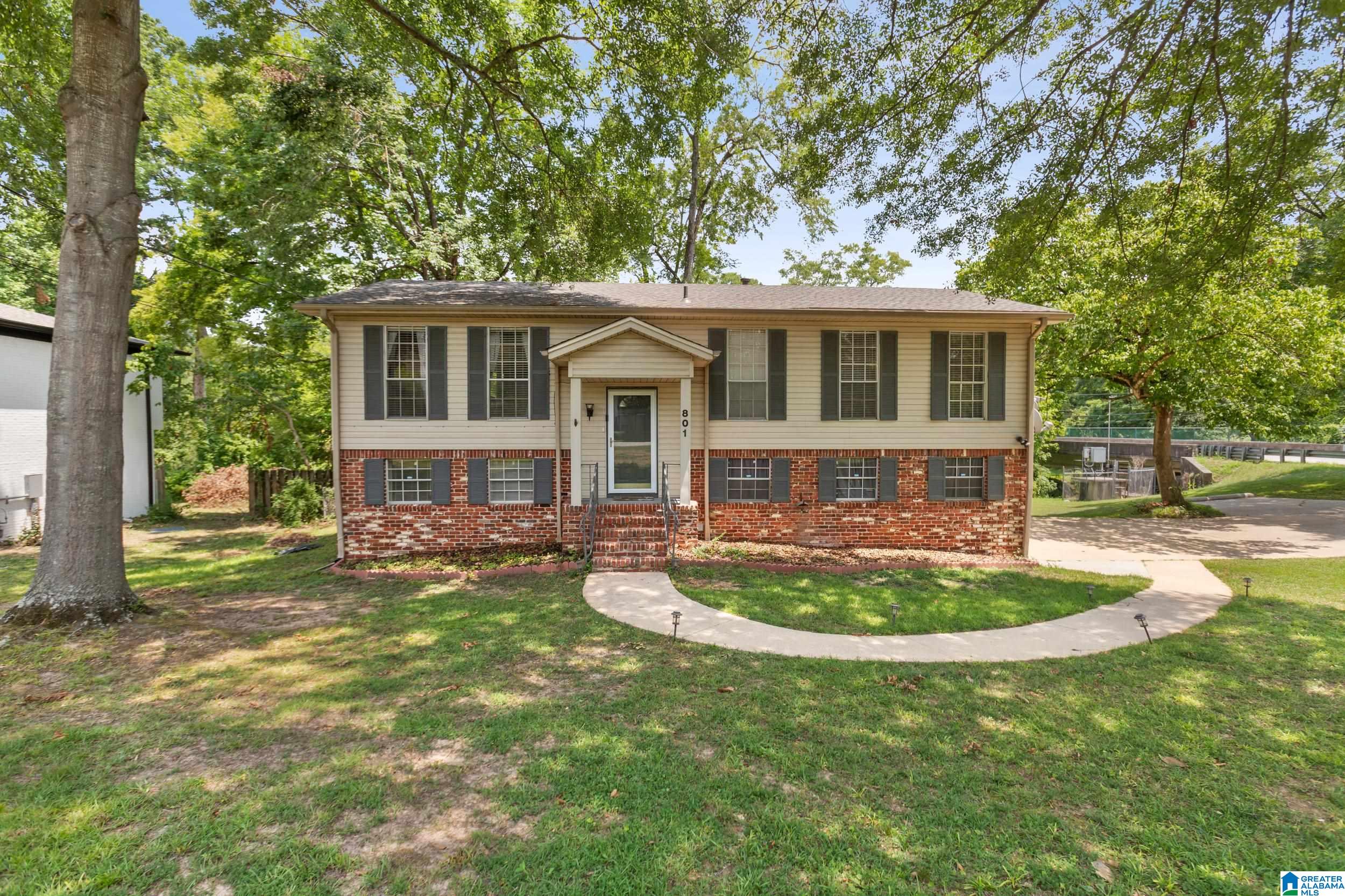 801 FRONTIER DRIVE