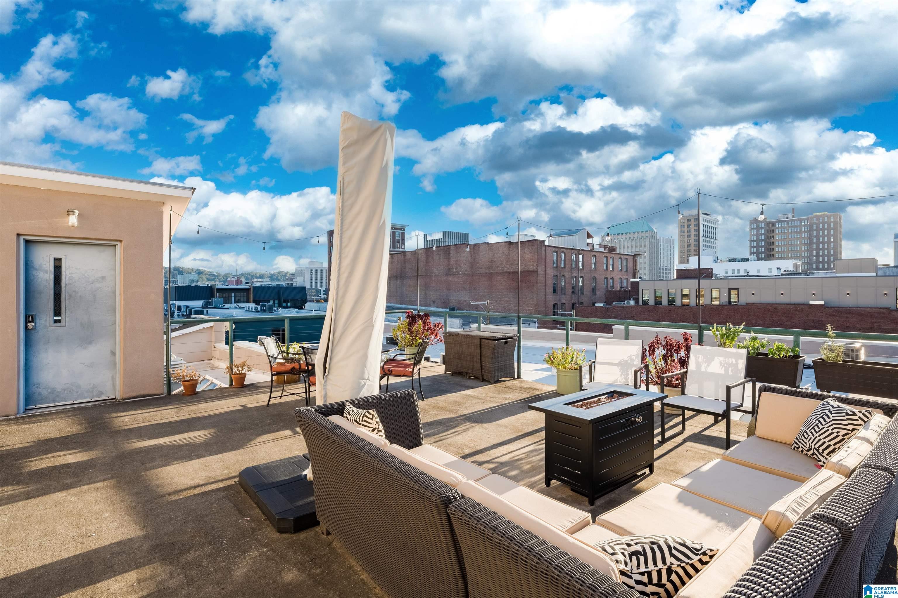 2217 2ND AVENUE N #205