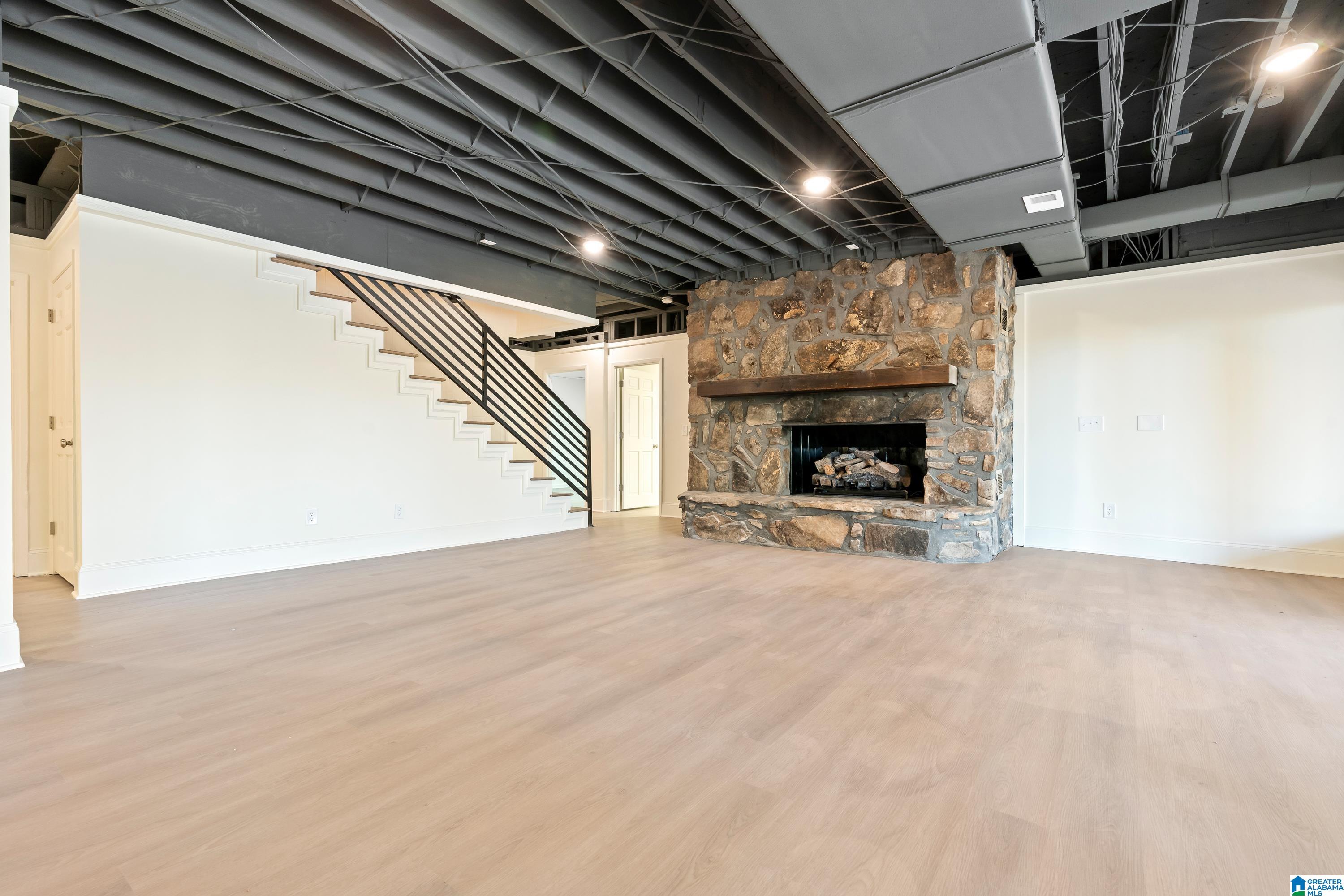 1501 VERDURE COVE
