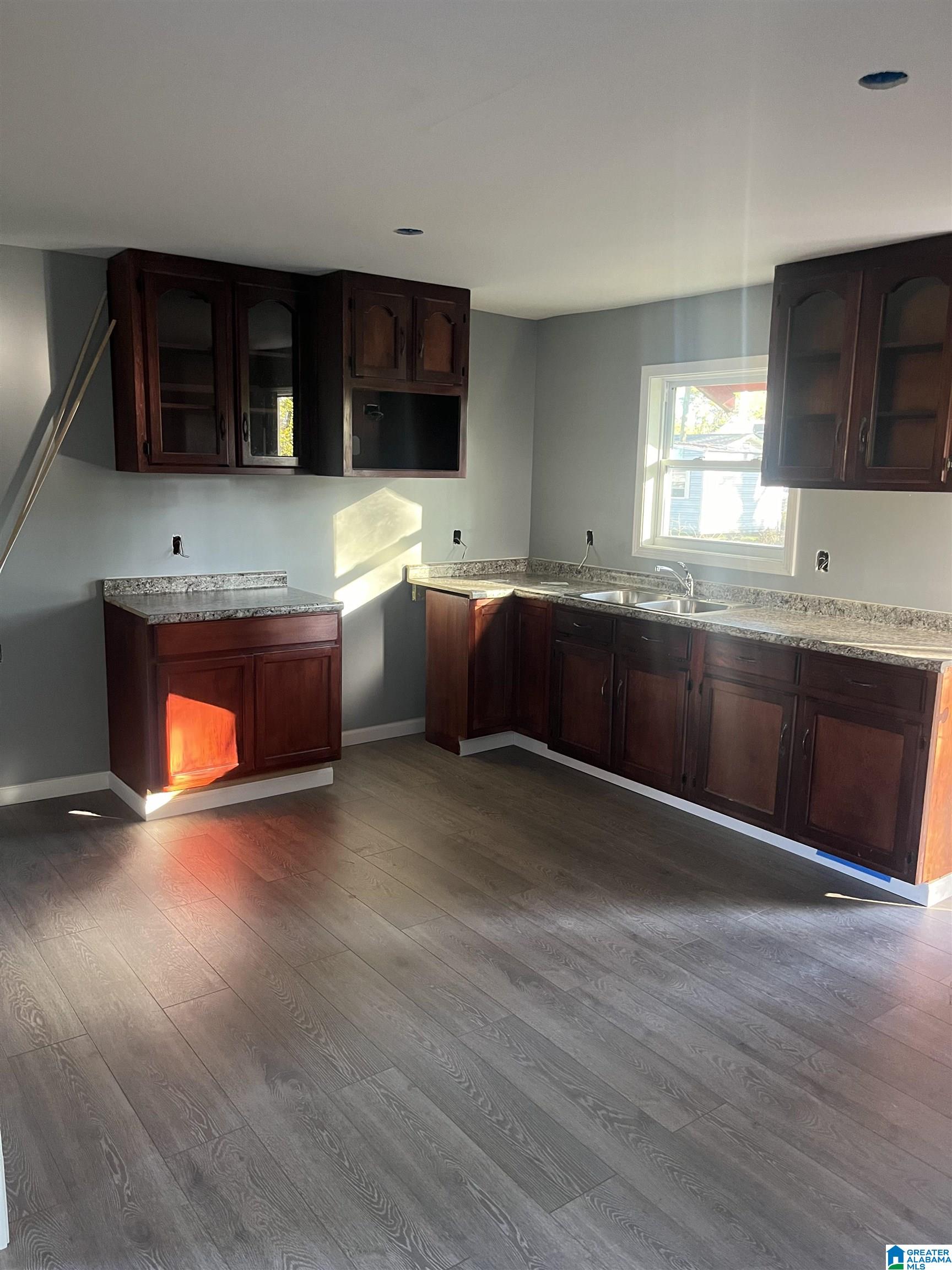 1909 PRINCETON COURT SW