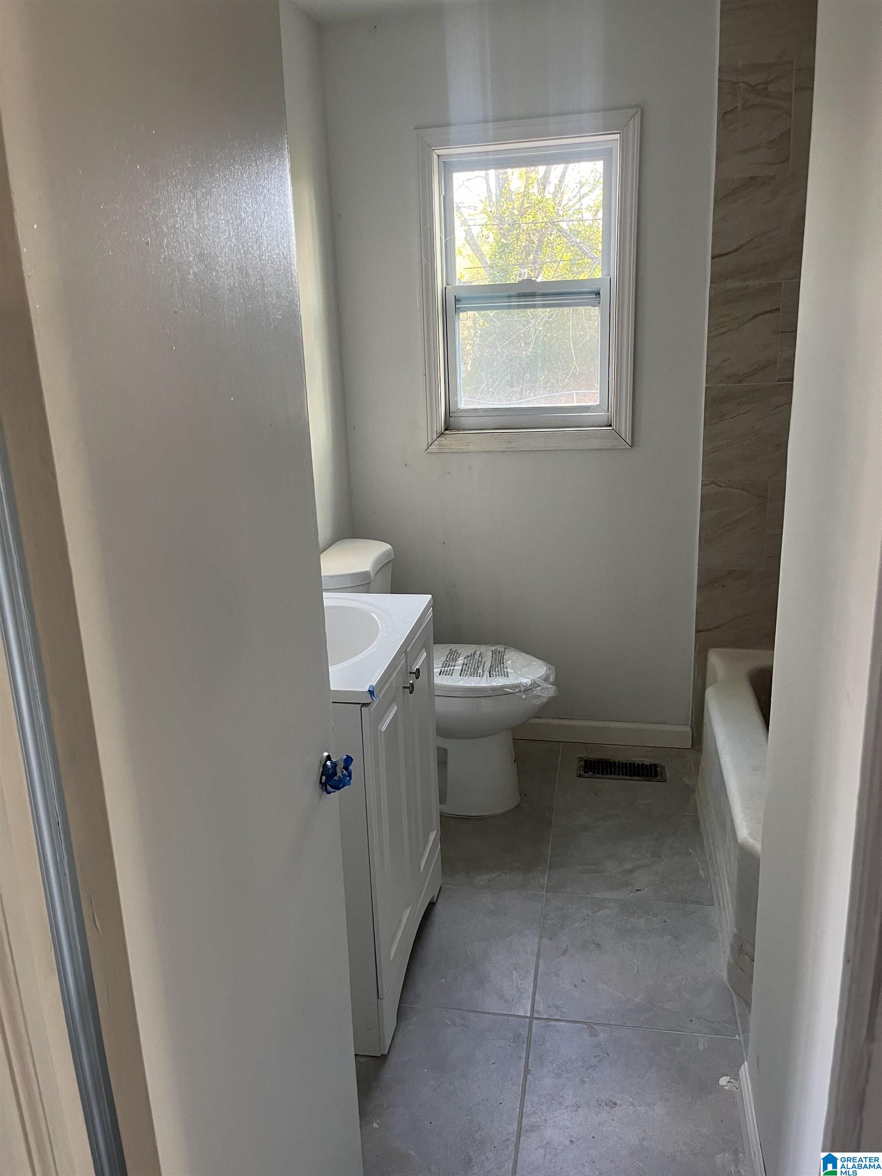1909 PRINCETON COURT SW