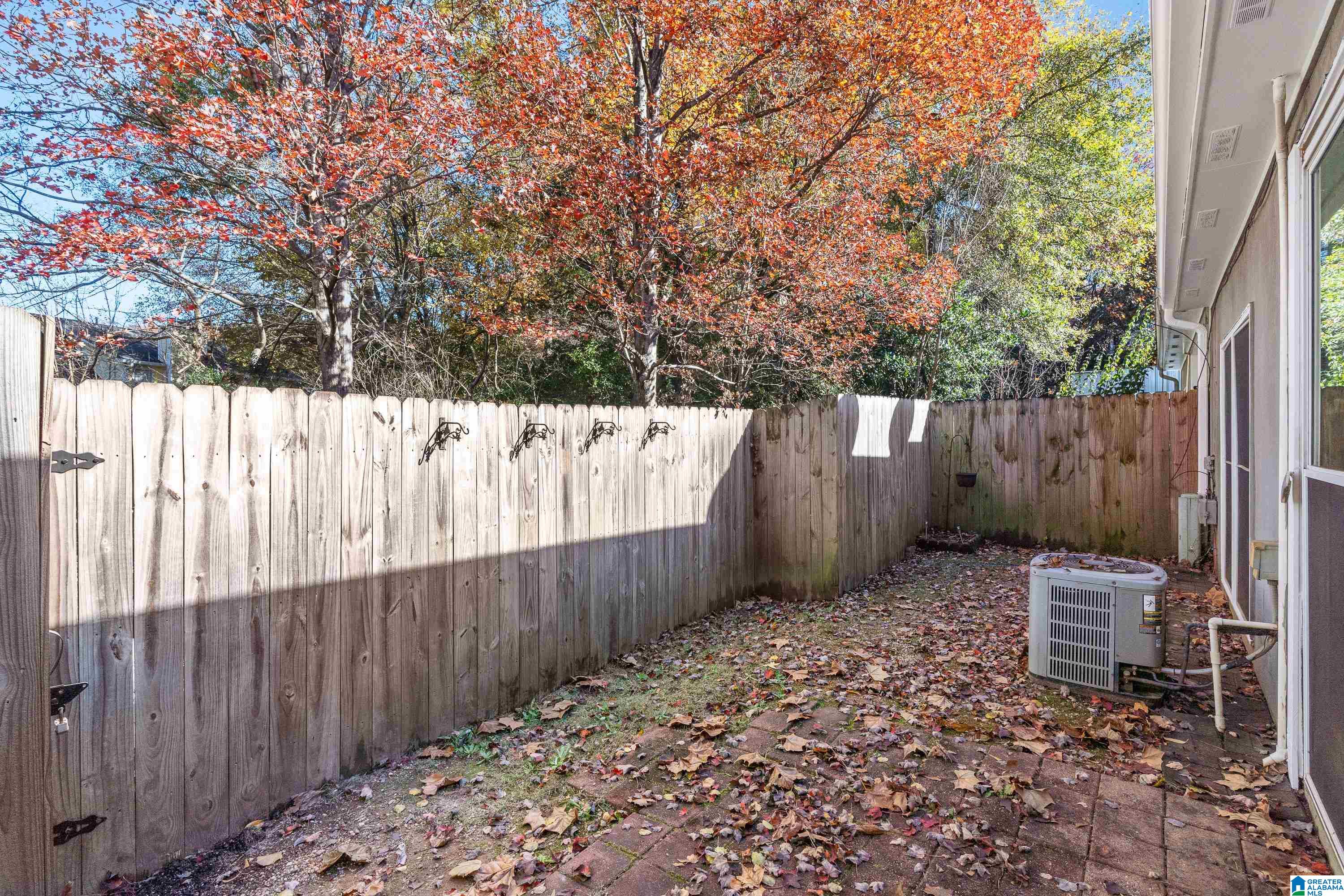 5512 WHISPERWOOD LANE