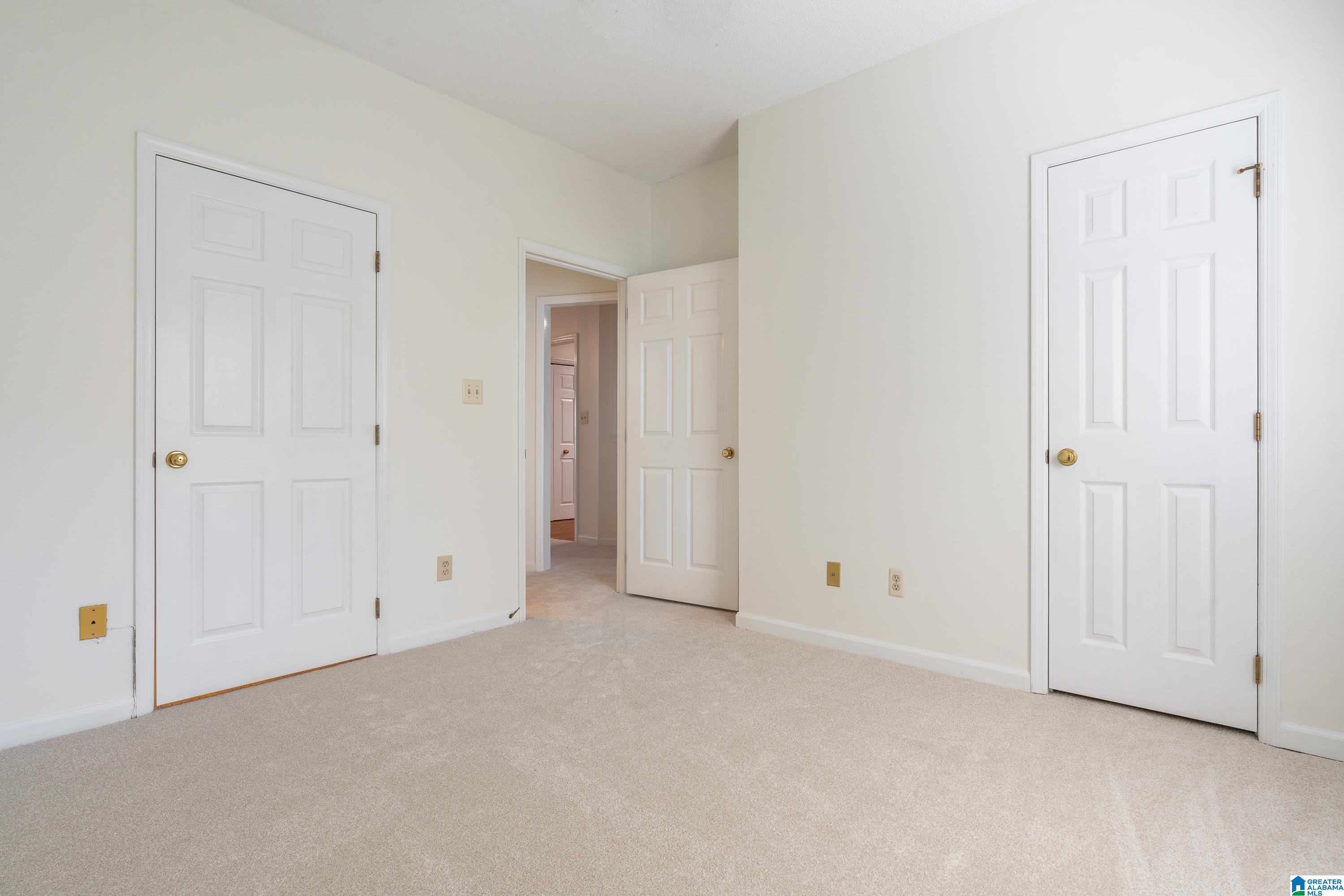 5512 WHISPERWOOD LANE