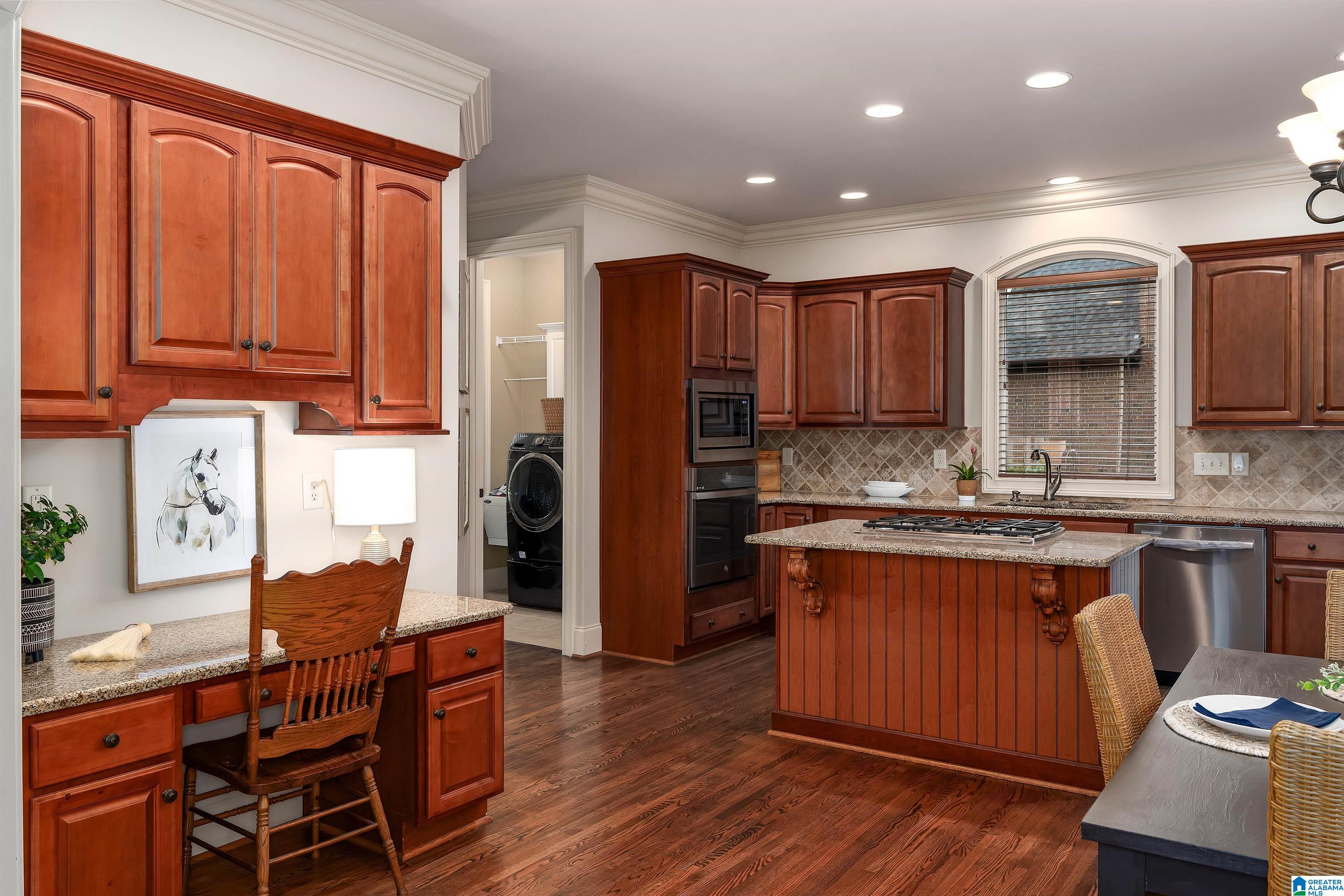 1004 DUNSMORE DRIVE