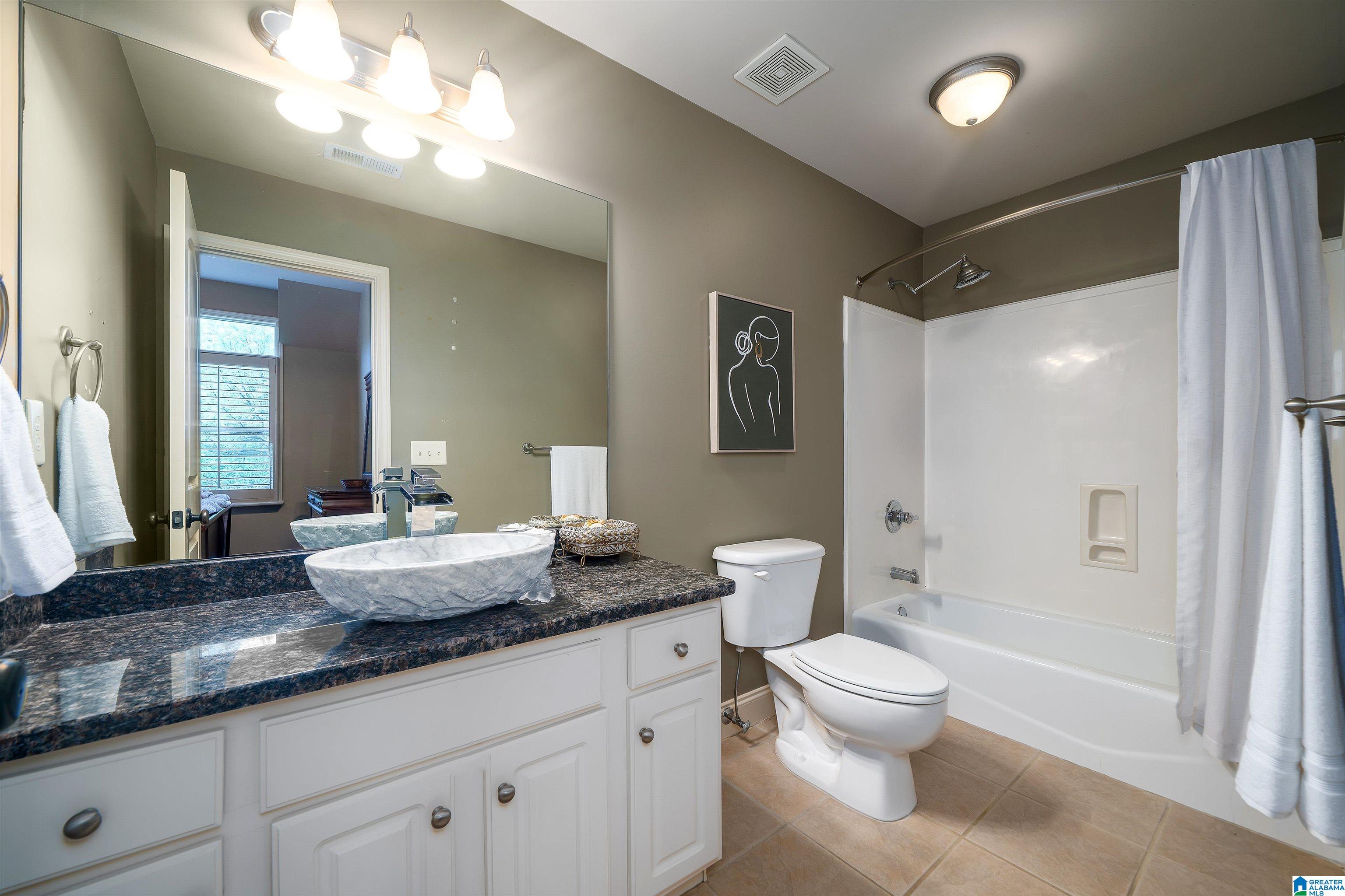 1004 DUNSMORE DRIVE