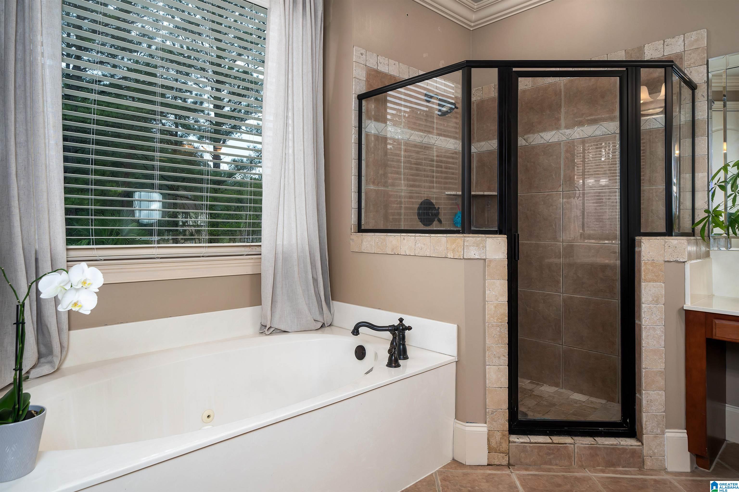 1004 DUNSMORE DRIVE