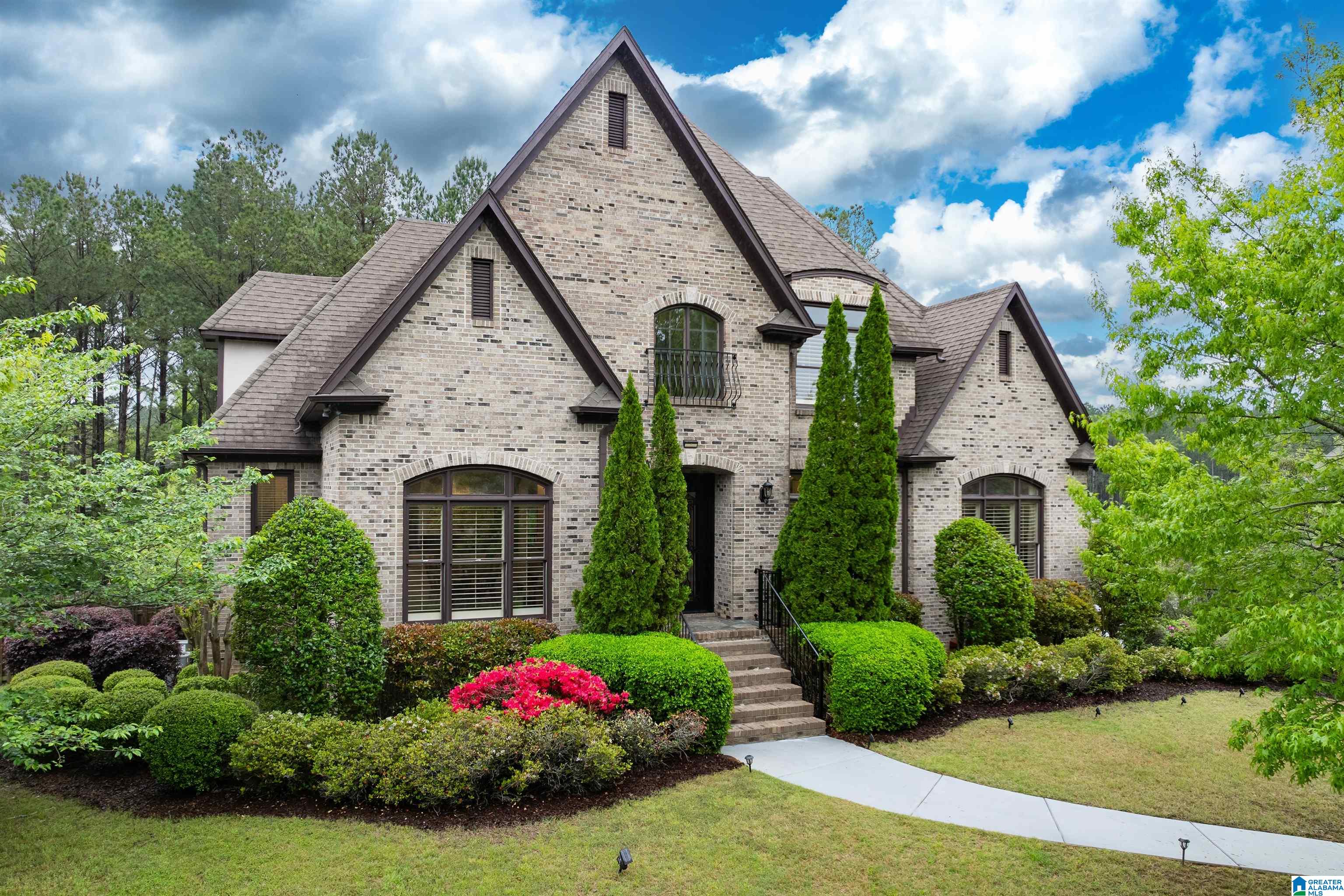 1004 DUNSMORE DRIVE