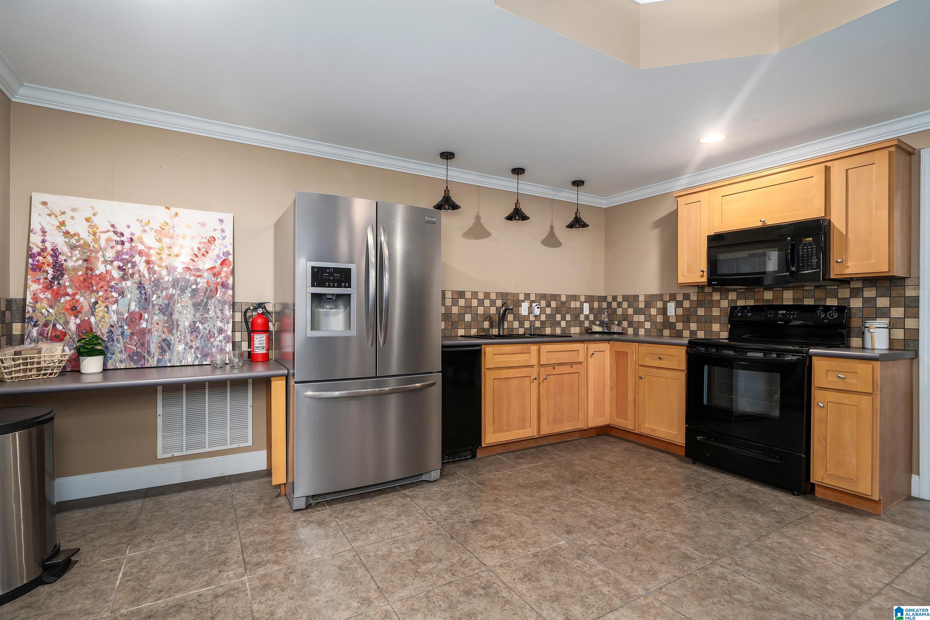1004 DUNSMORE DRIVE