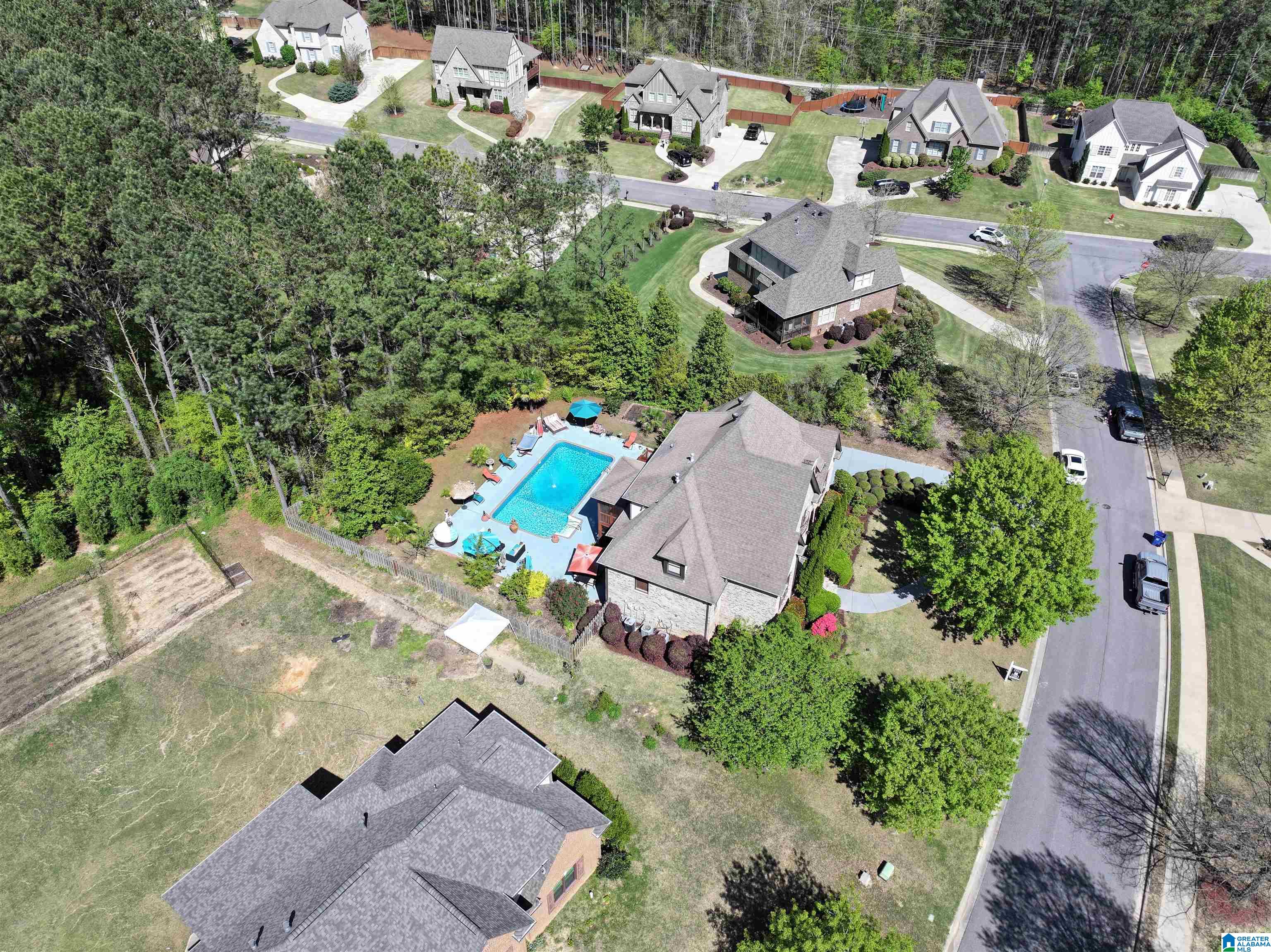 1004 DUNSMORE DRIVE