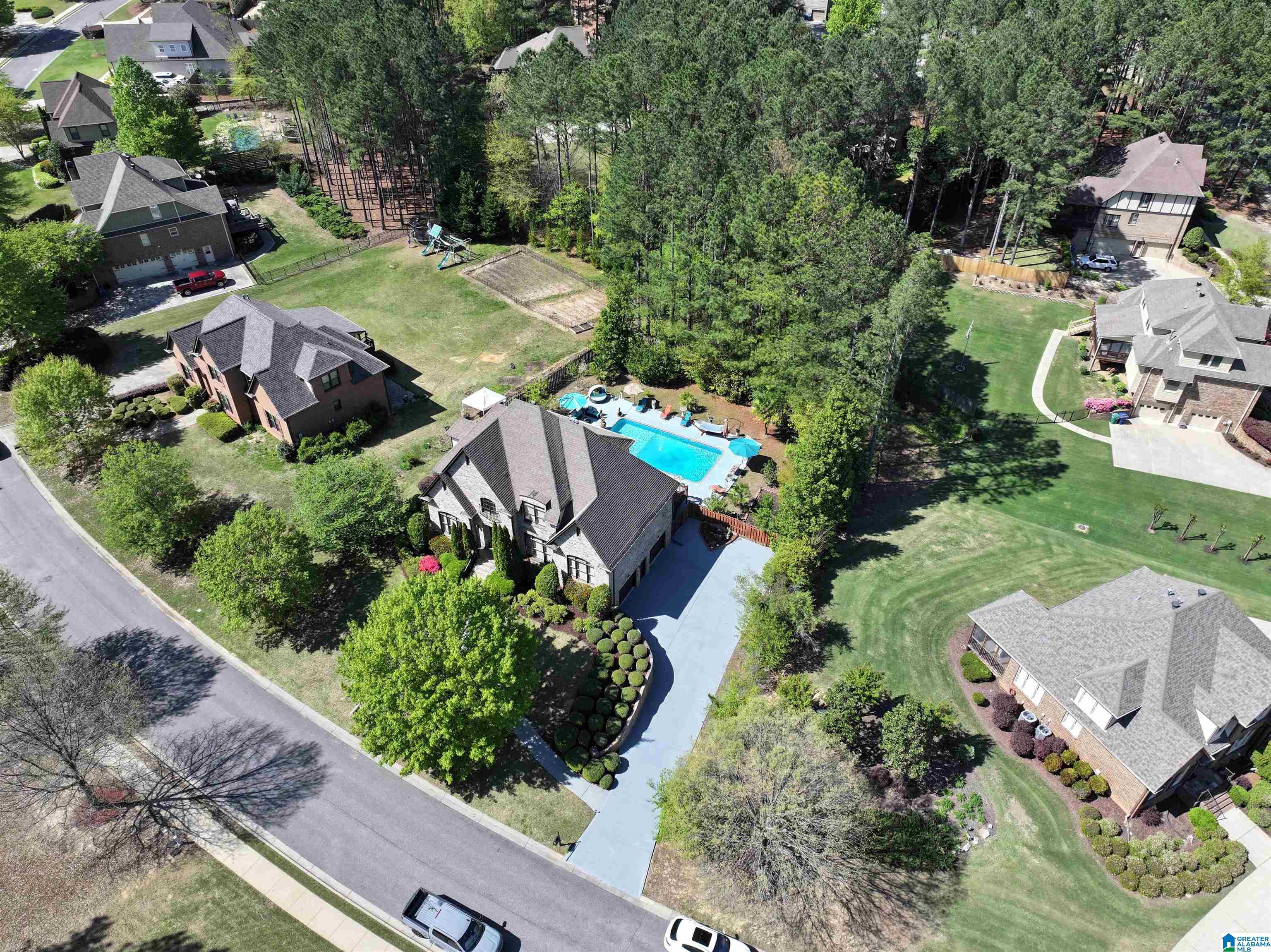 1004 DUNSMORE DRIVE