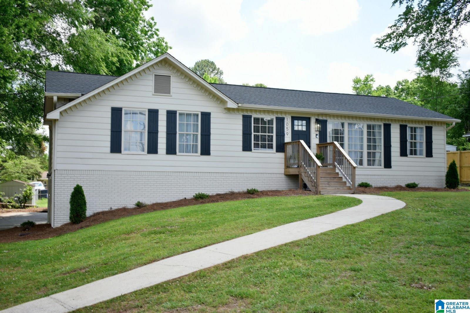 1059 THOMPSON ROAD