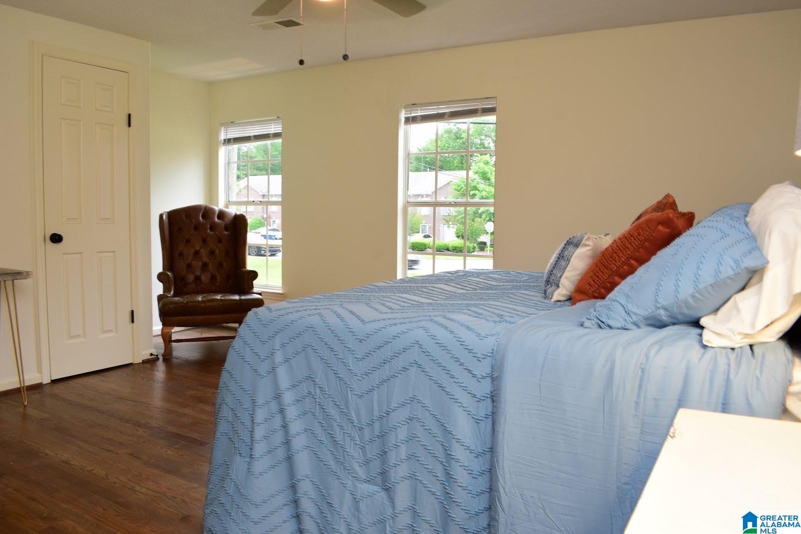 1059 THOMPSON ROAD