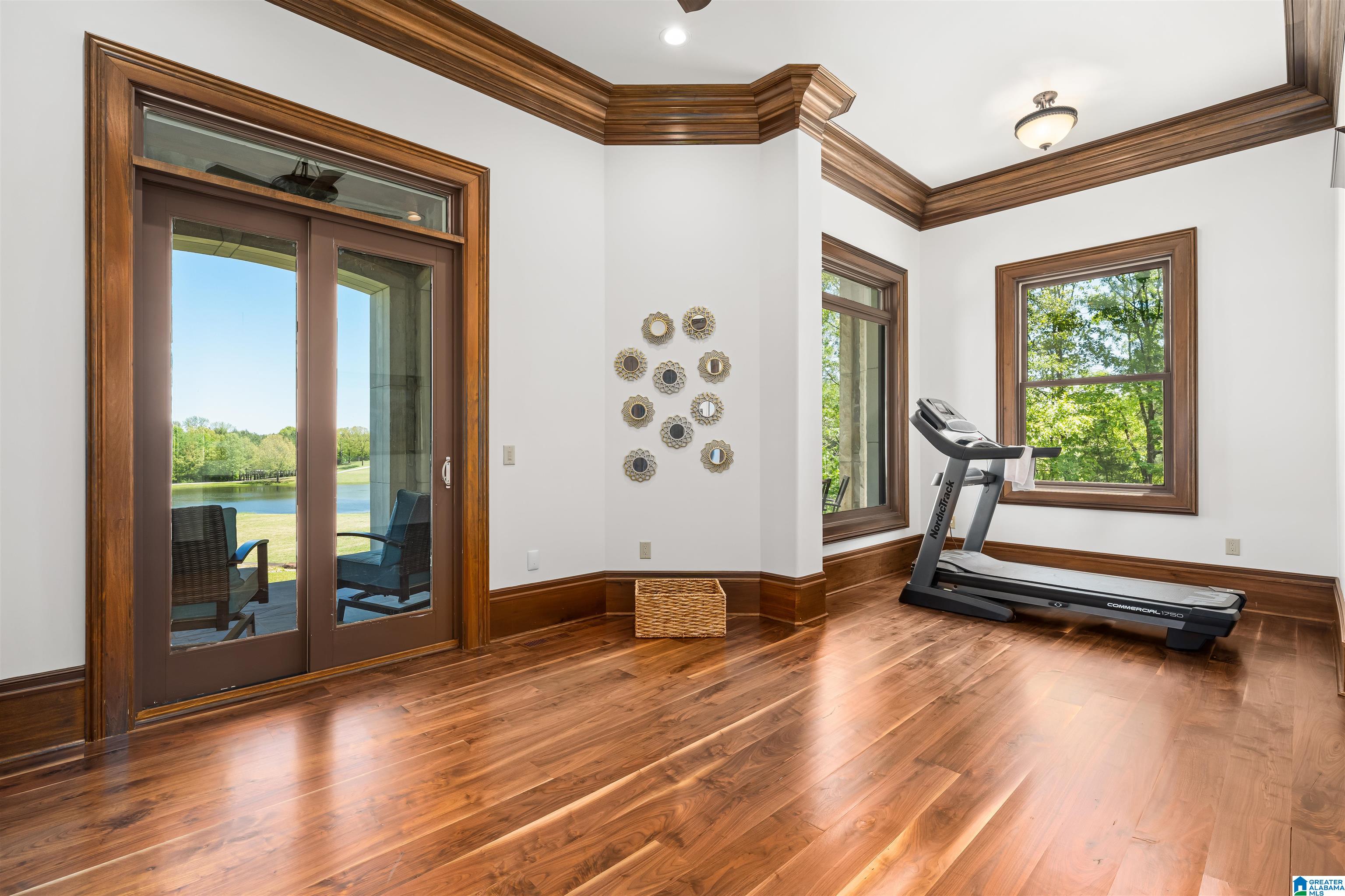 584 MEADOW LAKE FARMS