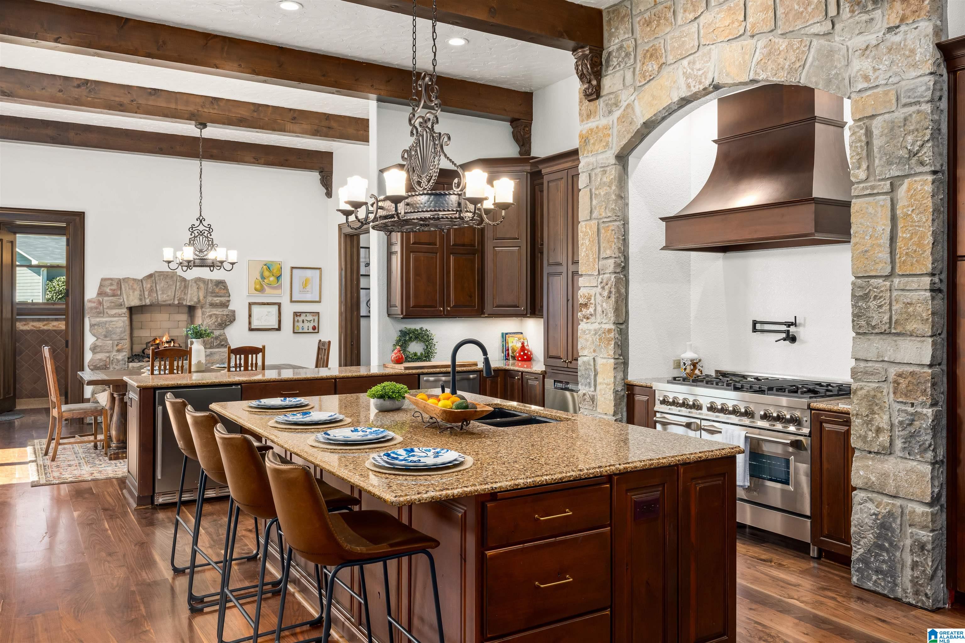 584 MEADOW LAKE FARMS