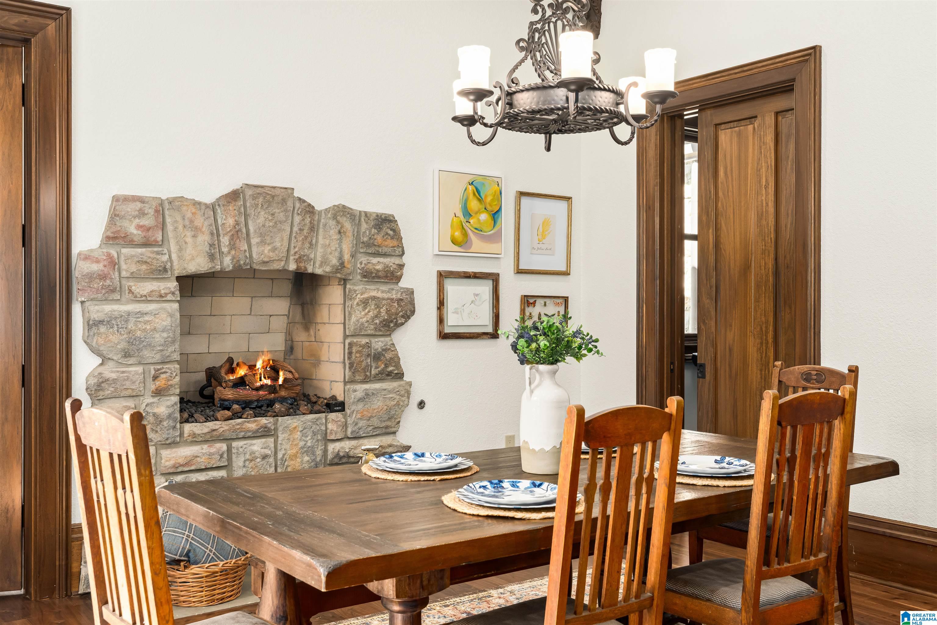 584 MEADOW LAKE FARMS