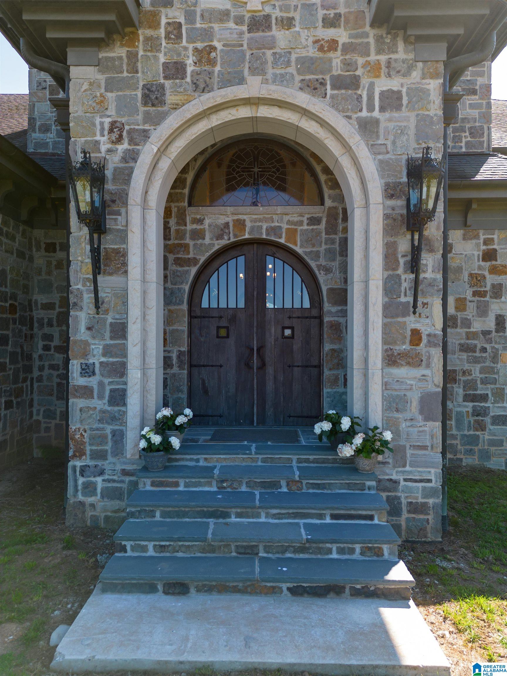 584 MEADOW LAKE FARMS