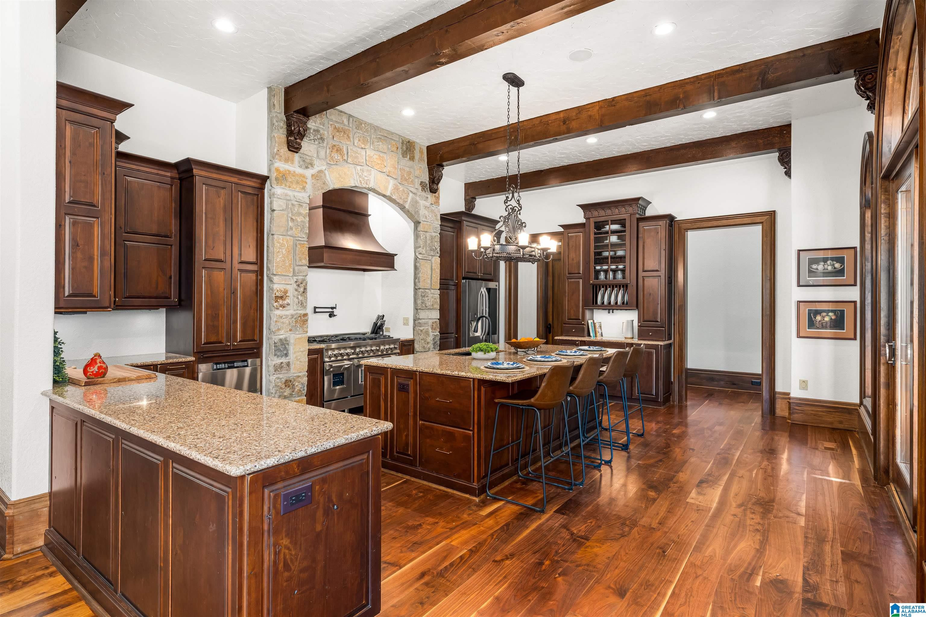 584 MEADOW LAKE FARMS