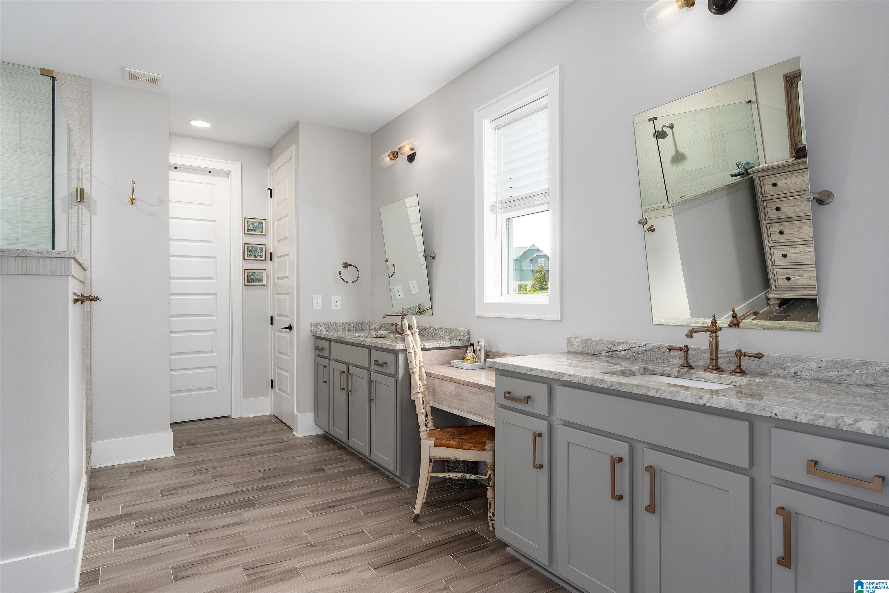 2542 BLACKRIDGE COVE