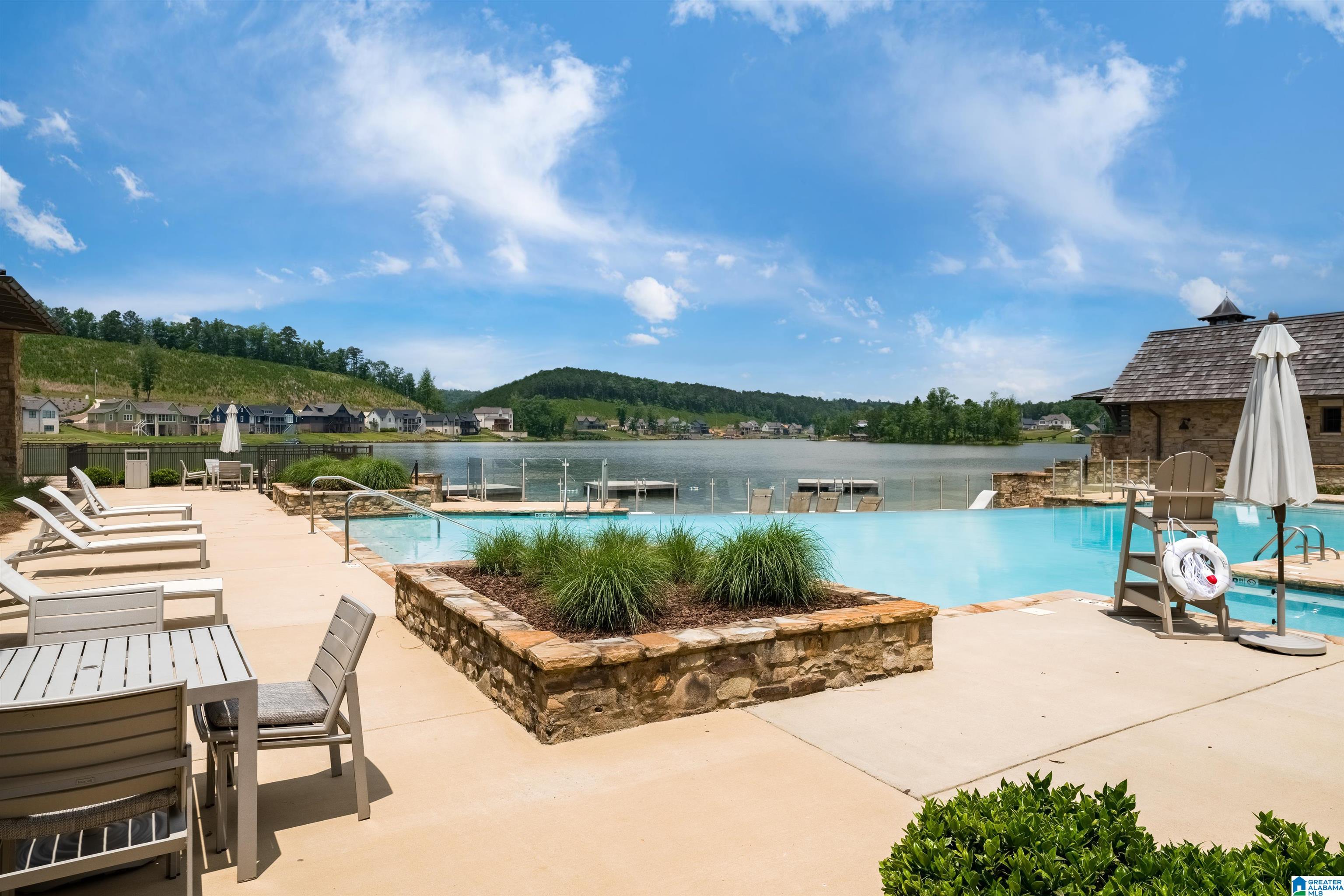 2542 BLACKRIDGE COVE